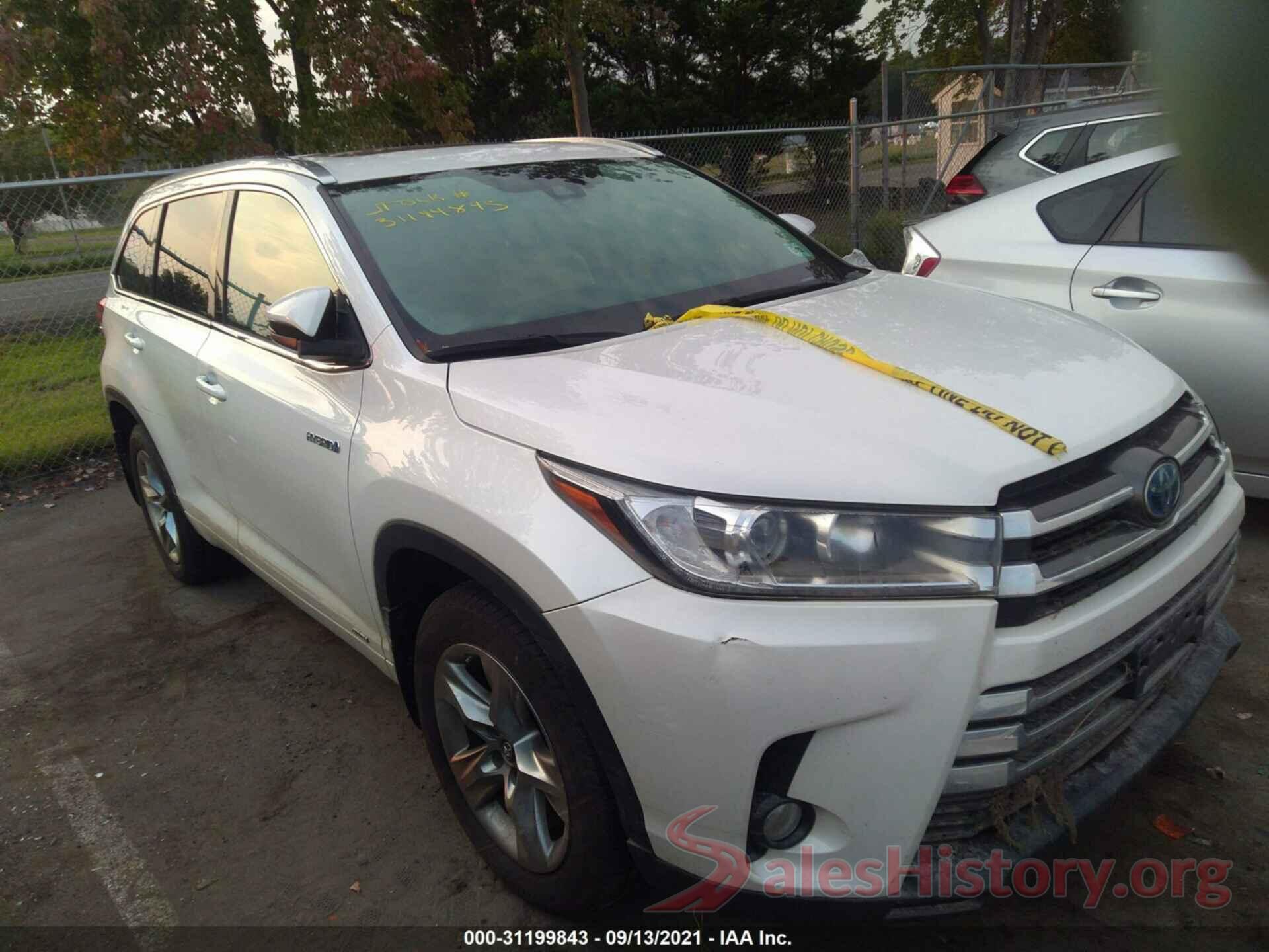 5TDDGRFH5HS033051 2017 TOYOTA HIGHLANDER