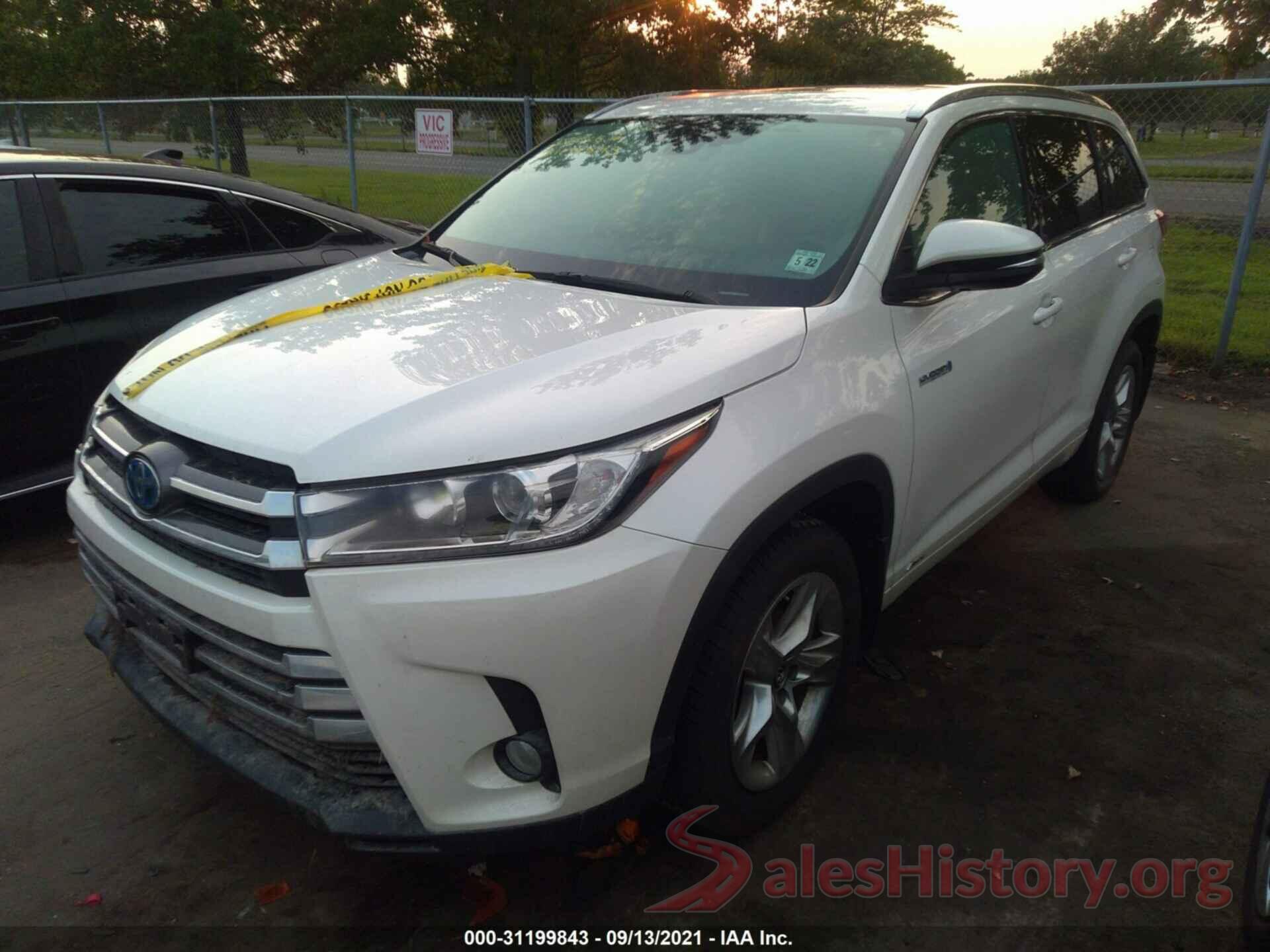 5TDDGRFH5HS033051 2017 TOYOTA HIGHLANDER