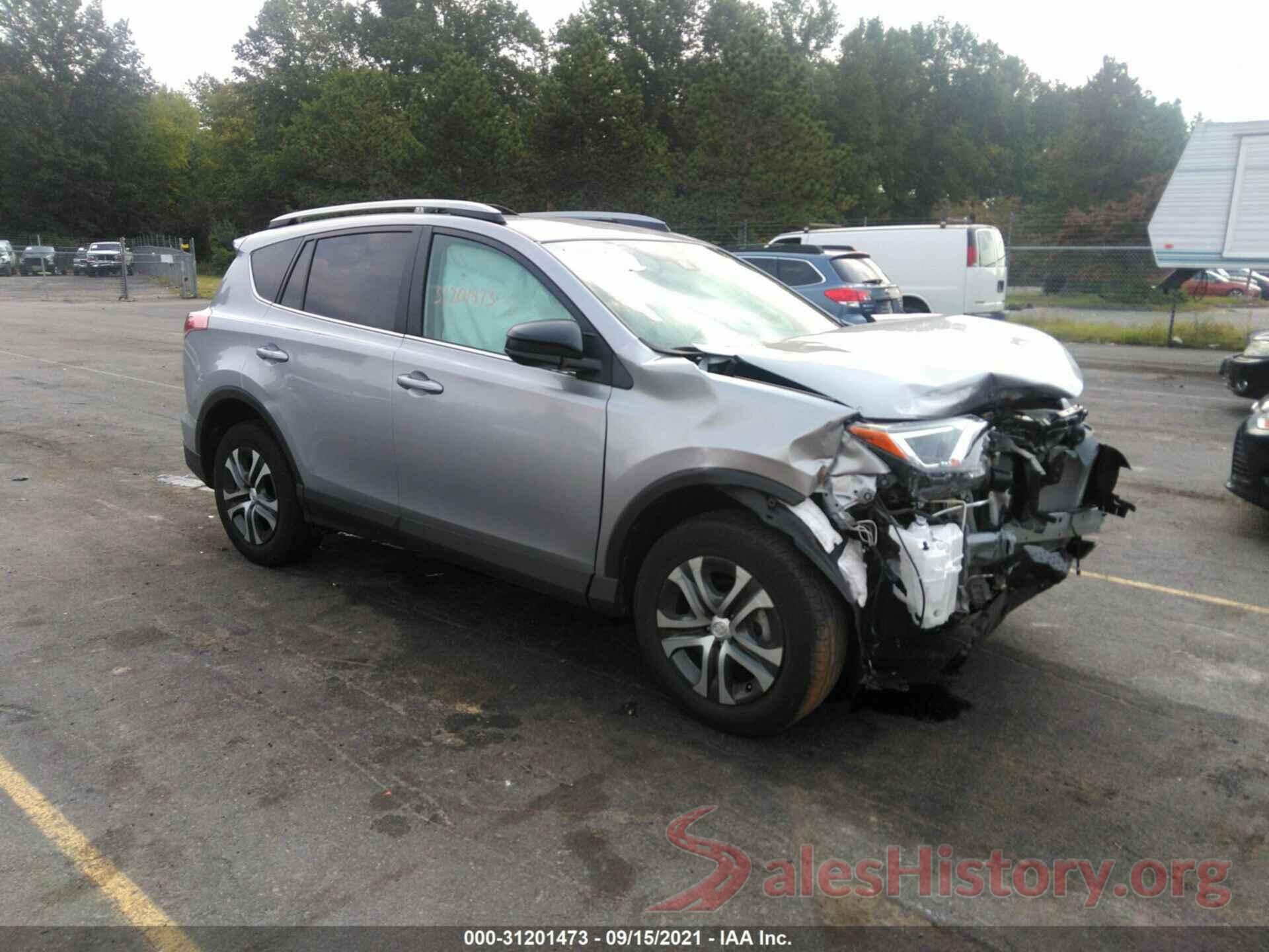 2T3BFREV2JW857806 2018 TOYOTA RAV4