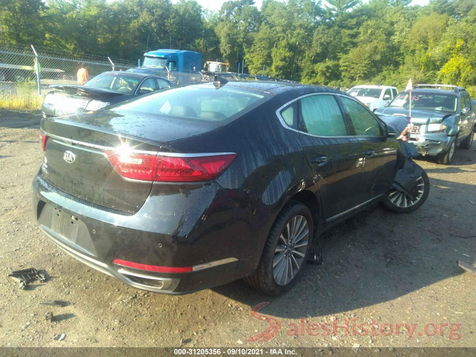 KNALC4J13H5069053 2017 KIA CADENZA