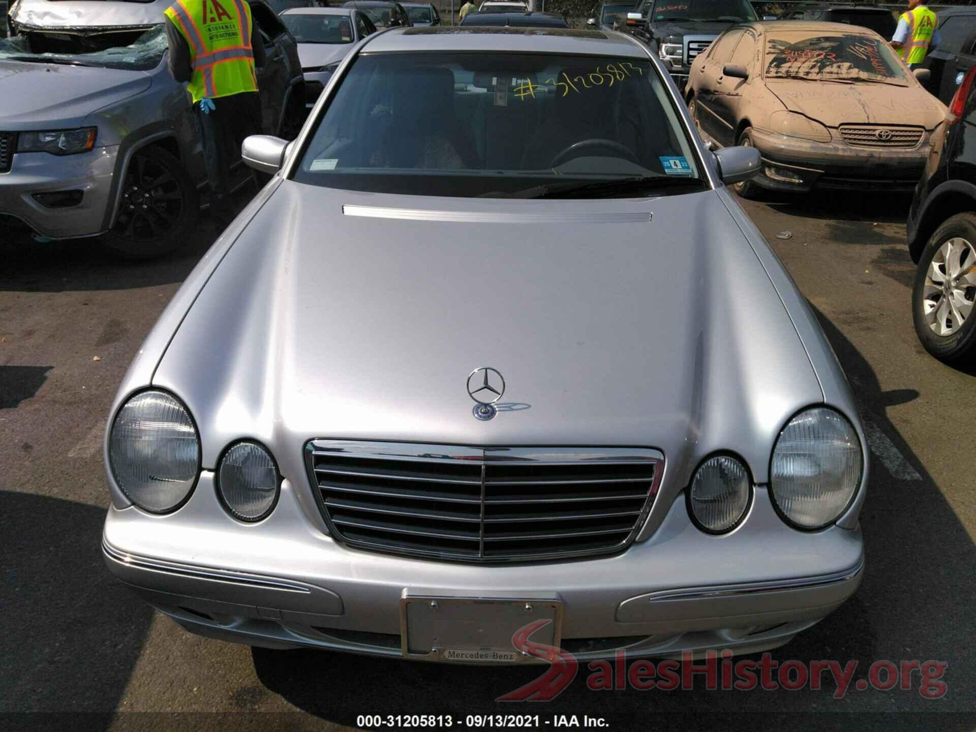 WDBJF70J0YB107942 2000 MERCEDES-BENZ E-CLASS