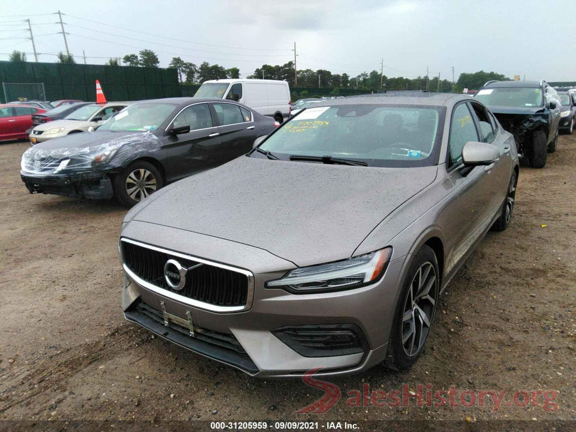 7JR102FK9LG035660 2020 VOLVO S60