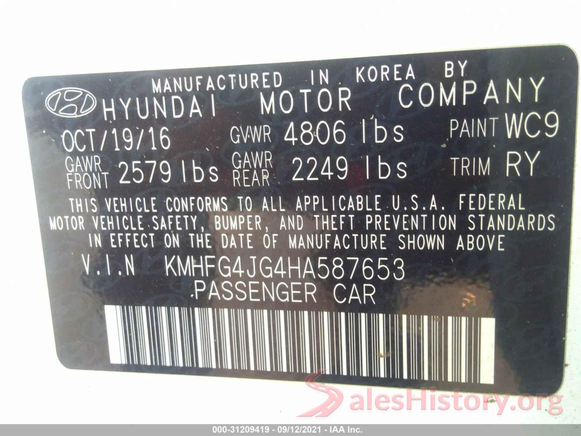 KMHFG4JG4HA587653 2017 HYUNDAI AZERA