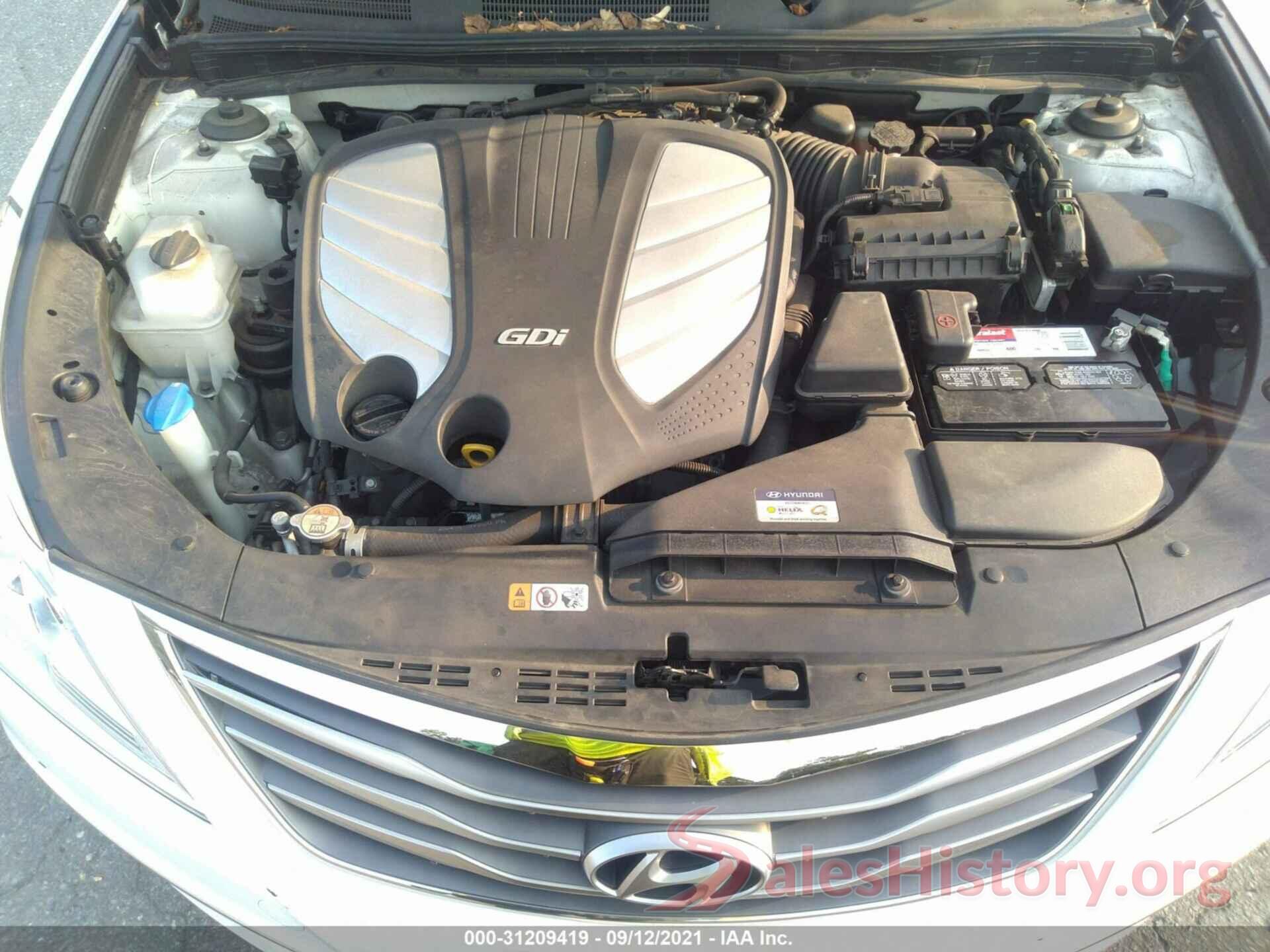 KMHFG4JG4HA587653 2017 HYUNDAI AZERA