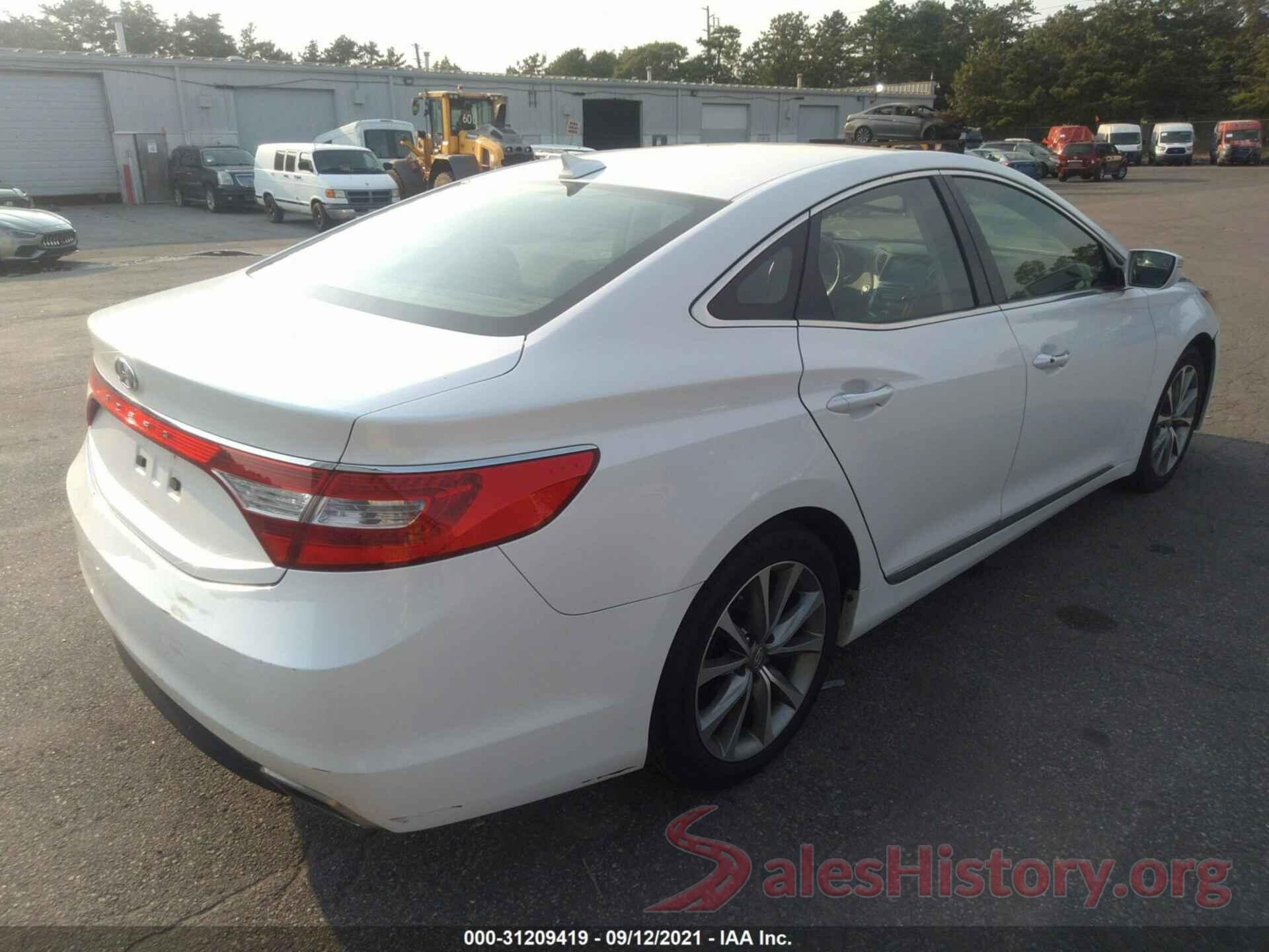 KMHFG4JG4HA587653 2017 HYUNDAI AZERA