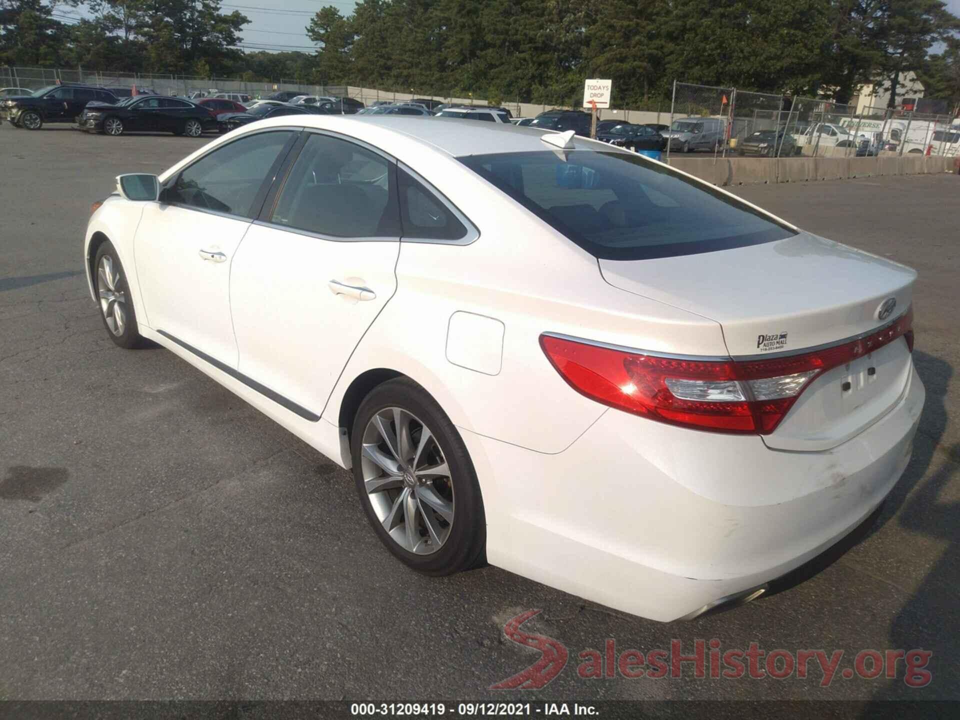 KMHFG4JG4HA587653 2017 HYUNDAI AZERA