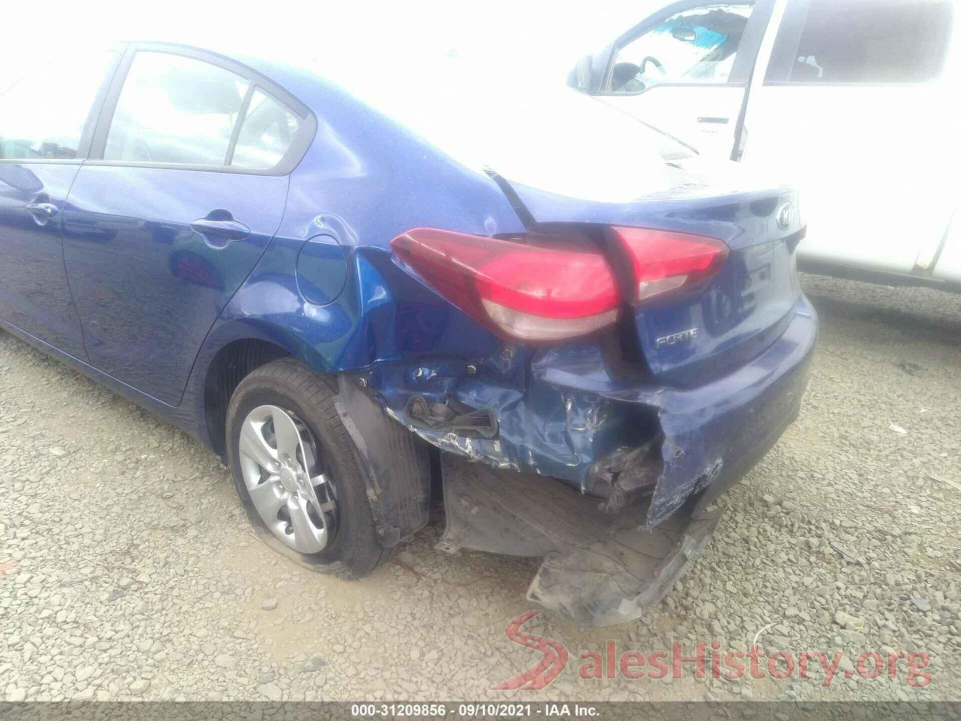 3KPFK4A70HE118348 2017 KIA FORTE