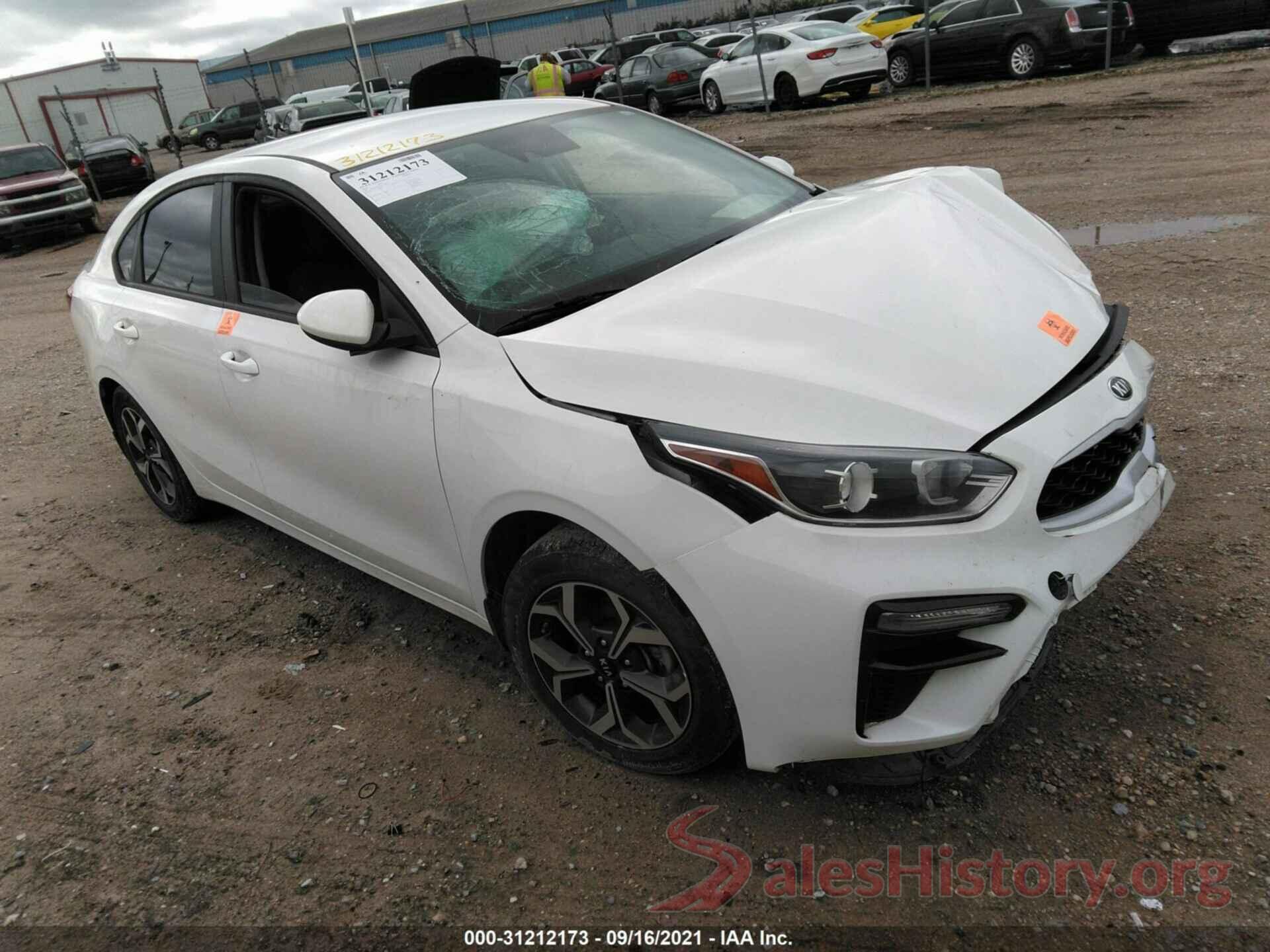 3KPF24AD2KE129929 2019 KIA FORTE