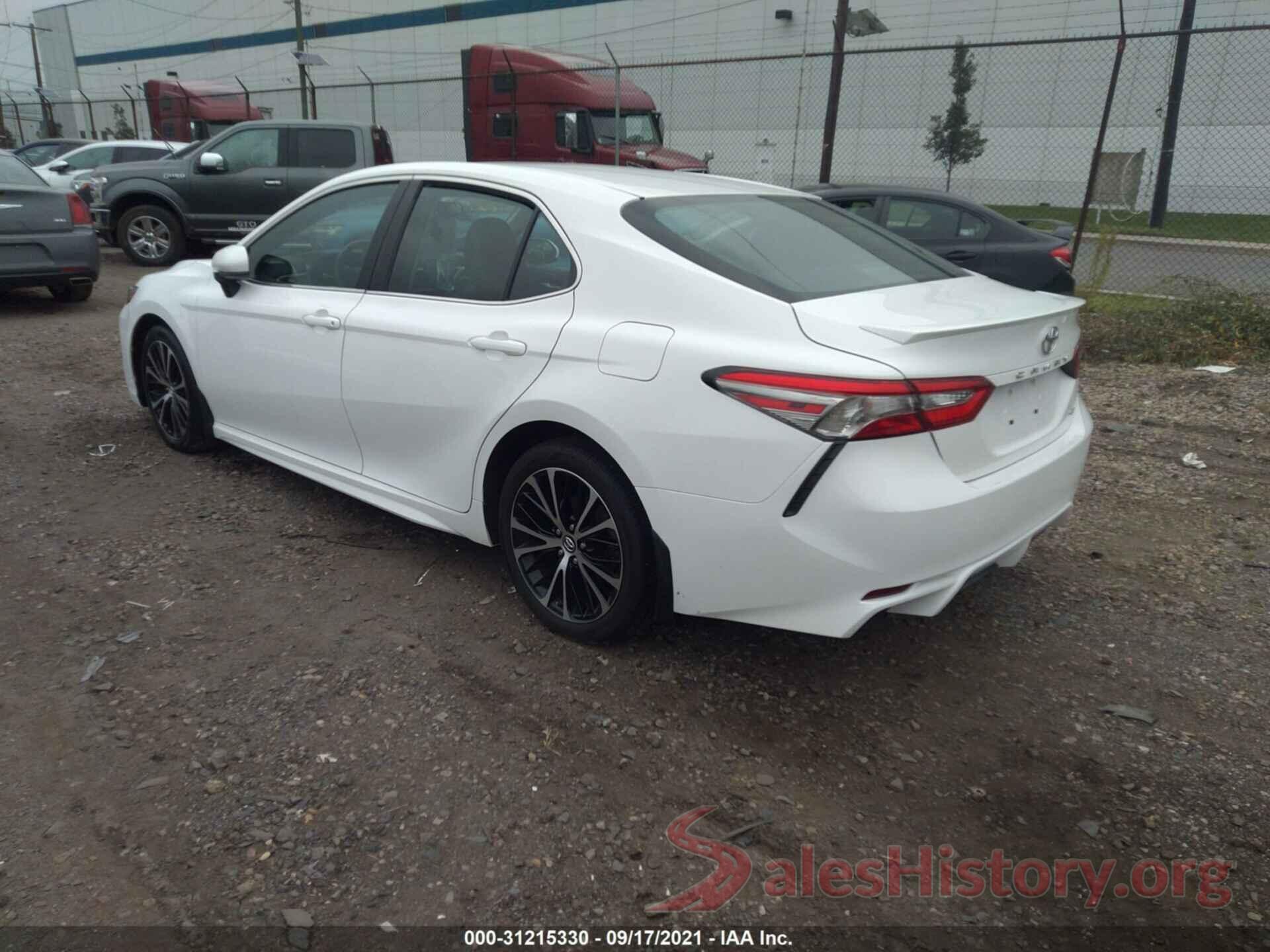 4T1B11HK0JU029926 2018 TOYOTA CAMRY