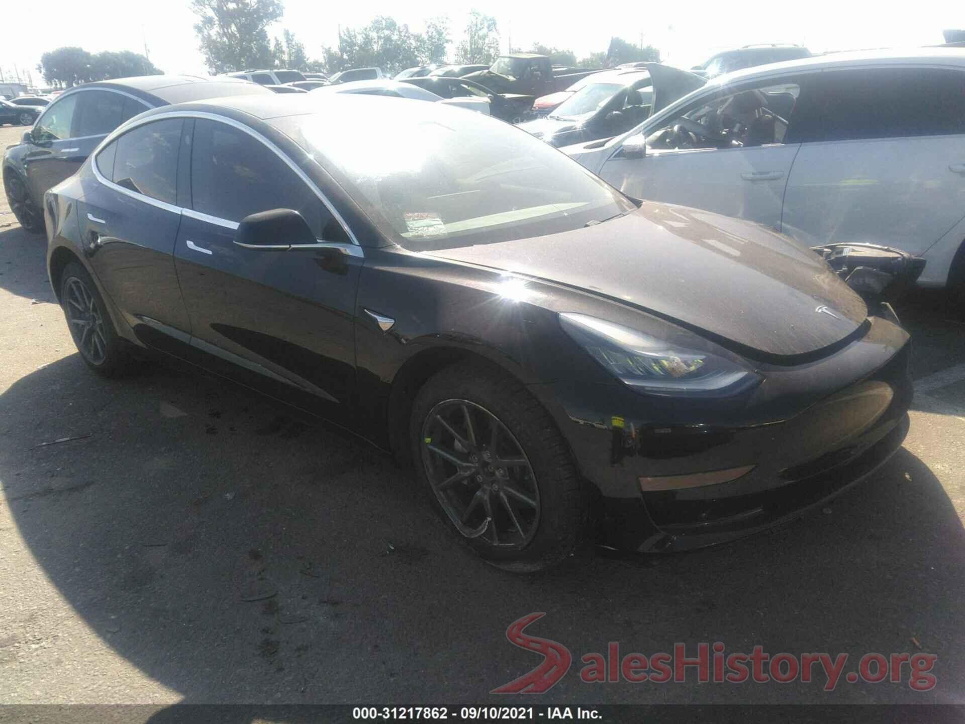 5YJ3E1EB5JF112519 2018 TESLA MODEL 3