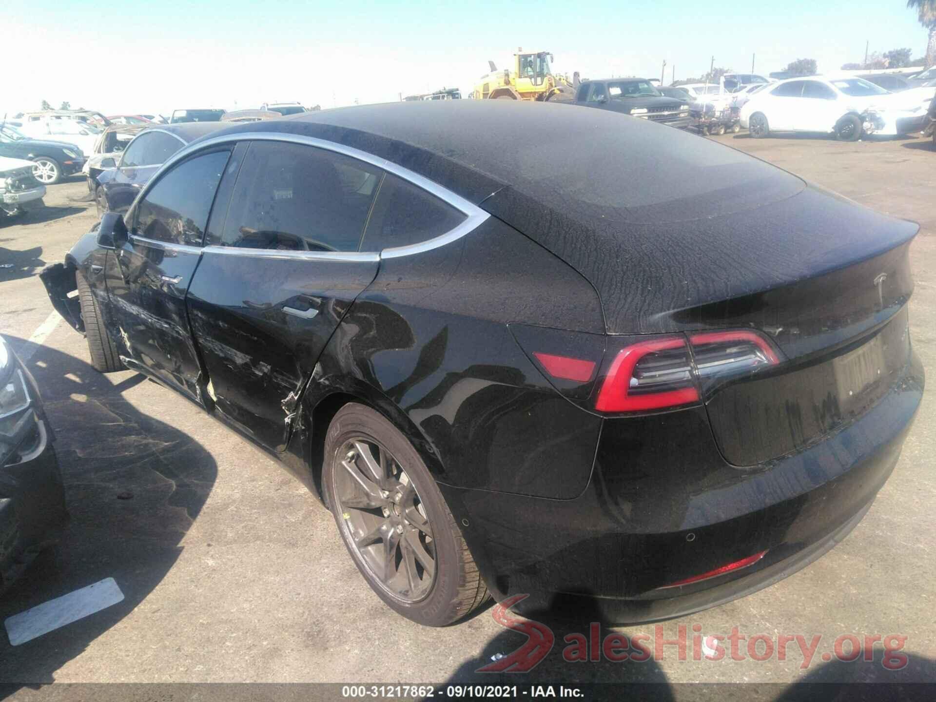 5YJ3E1EB5JF112519 2018 TESLA MODEL 3