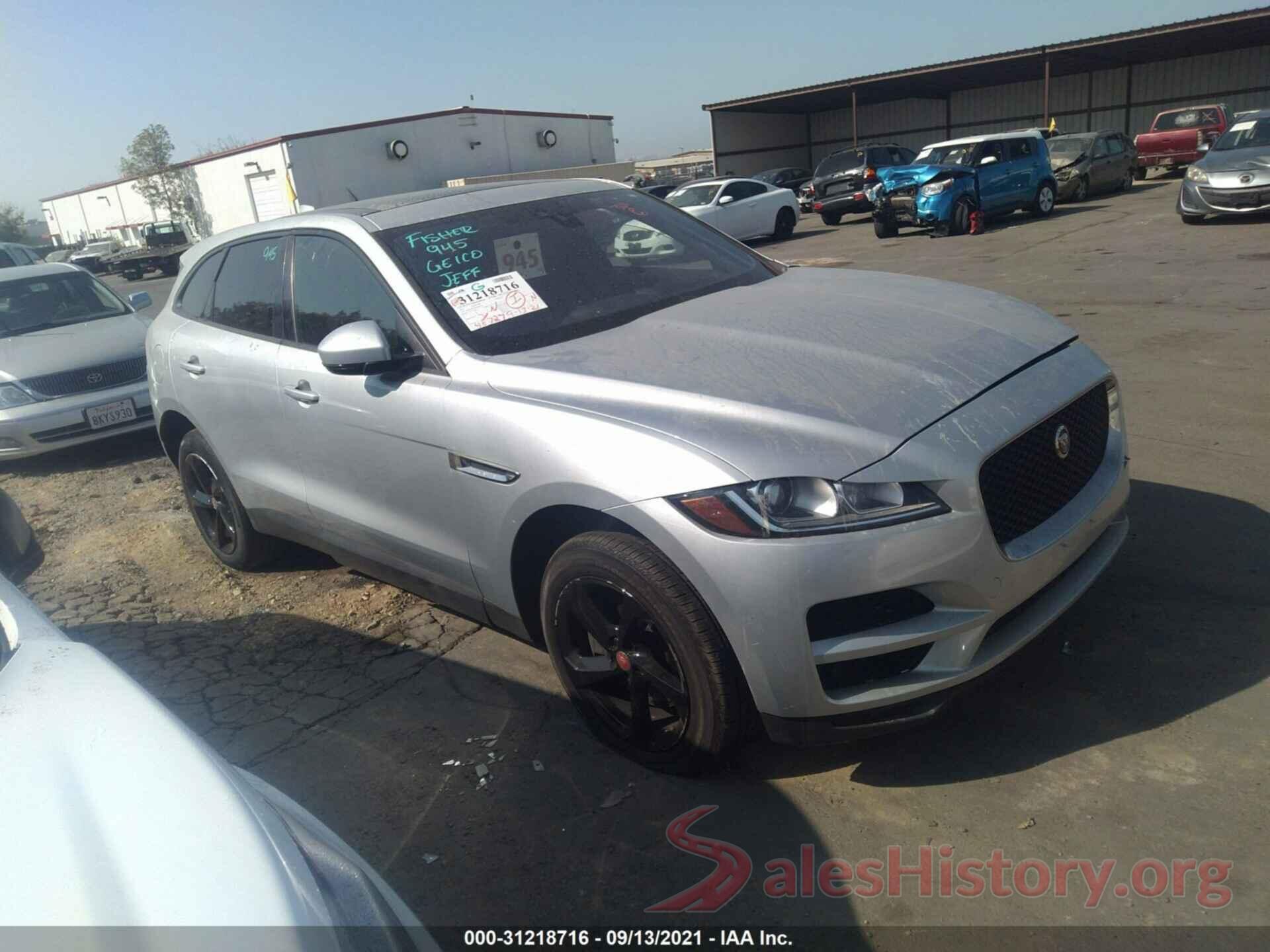 SADCJ2BV6HA885135 2017 JAGUAR F-PACE