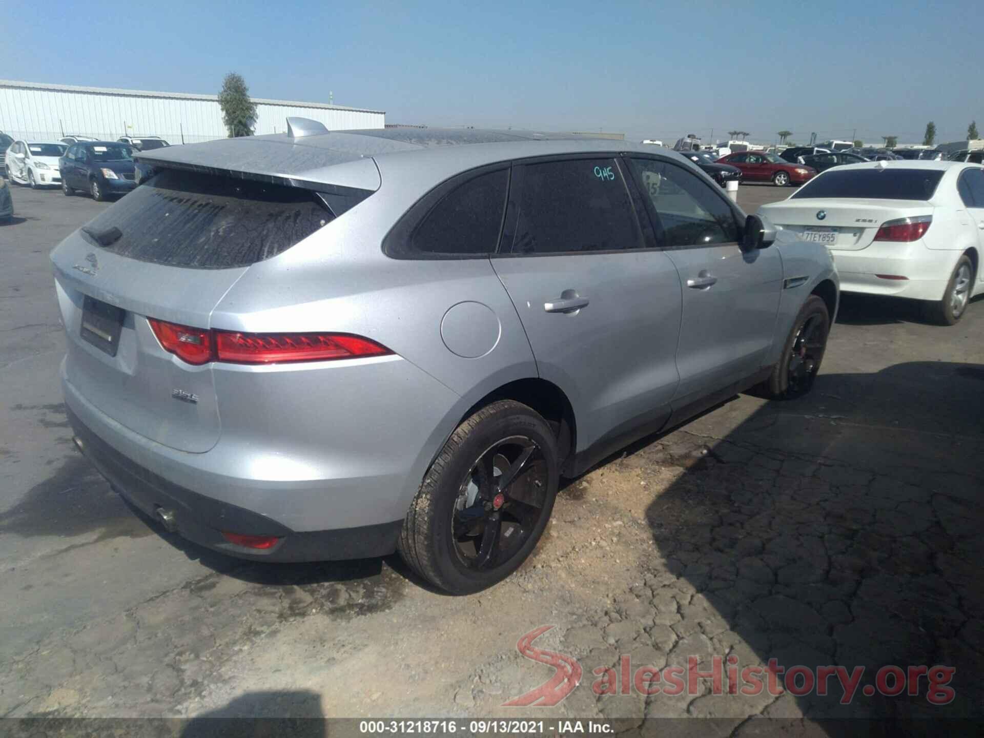 SADCJ2BV6HA885135 2017 JAGUAR F-PACE