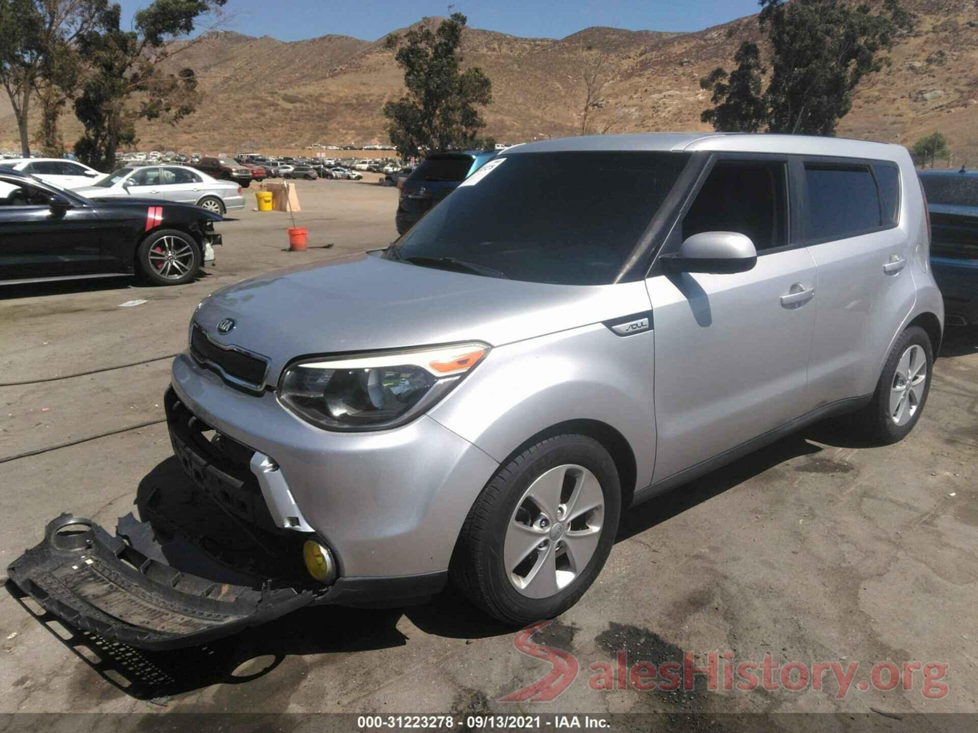 KNDJN2A27G7827268 2016 KIA SOUL