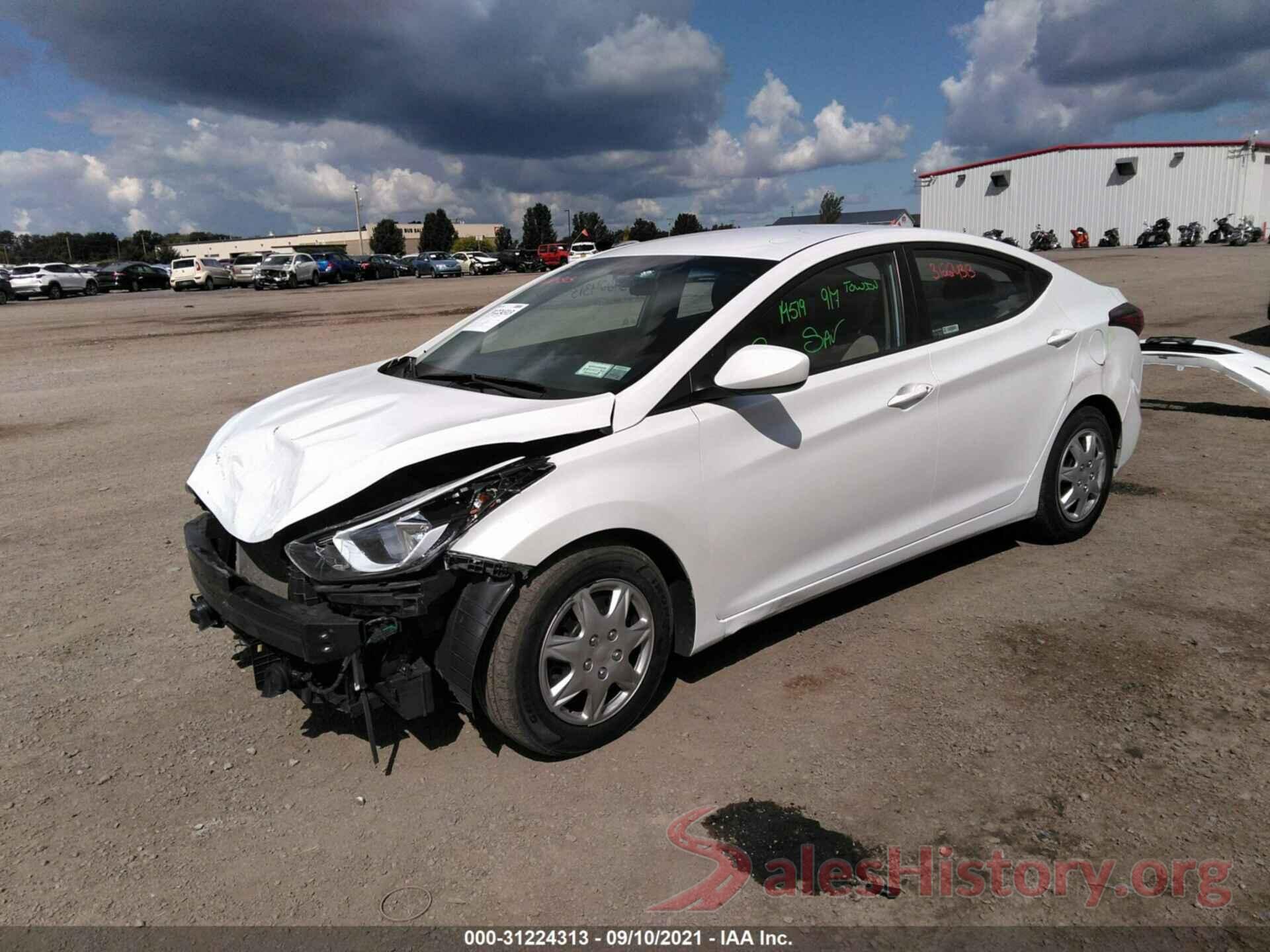 5NPDH4AE9GH761411 2016 HYUNDAI ELANTRA