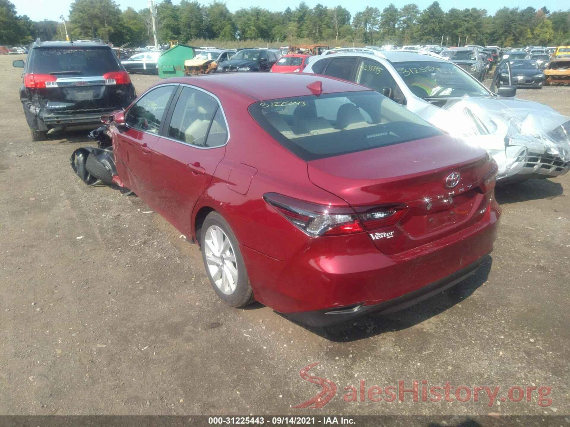 4T1C11AK9MU456430 2021 TOYOTA CAMRY