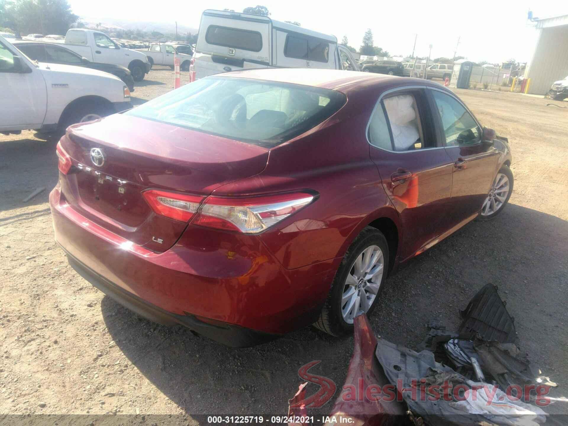 4T1B11HK4JU583082 2018 TOYOTA CAMRY