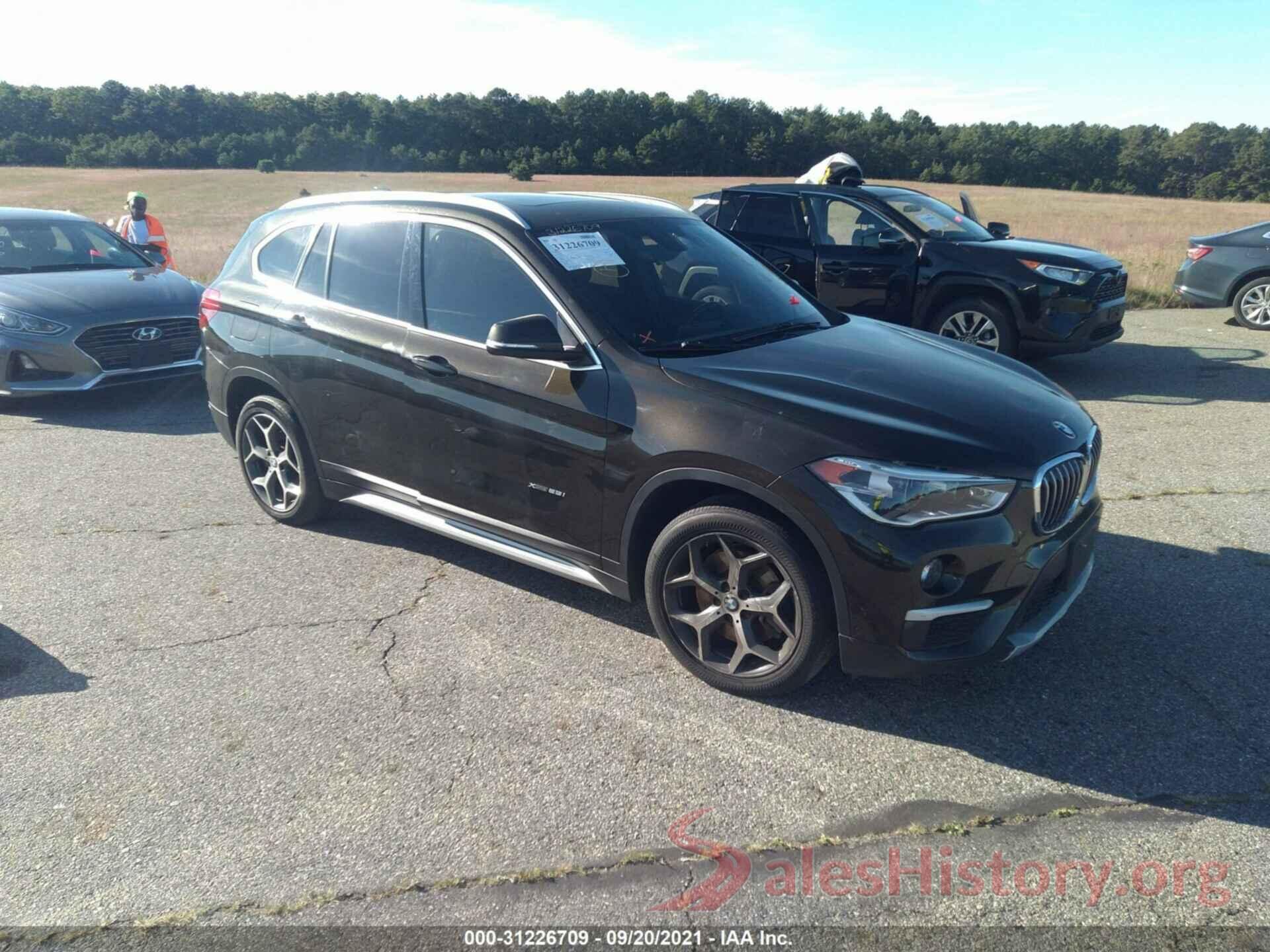 WBXHT3C37J5F92024 2018 BMW X1