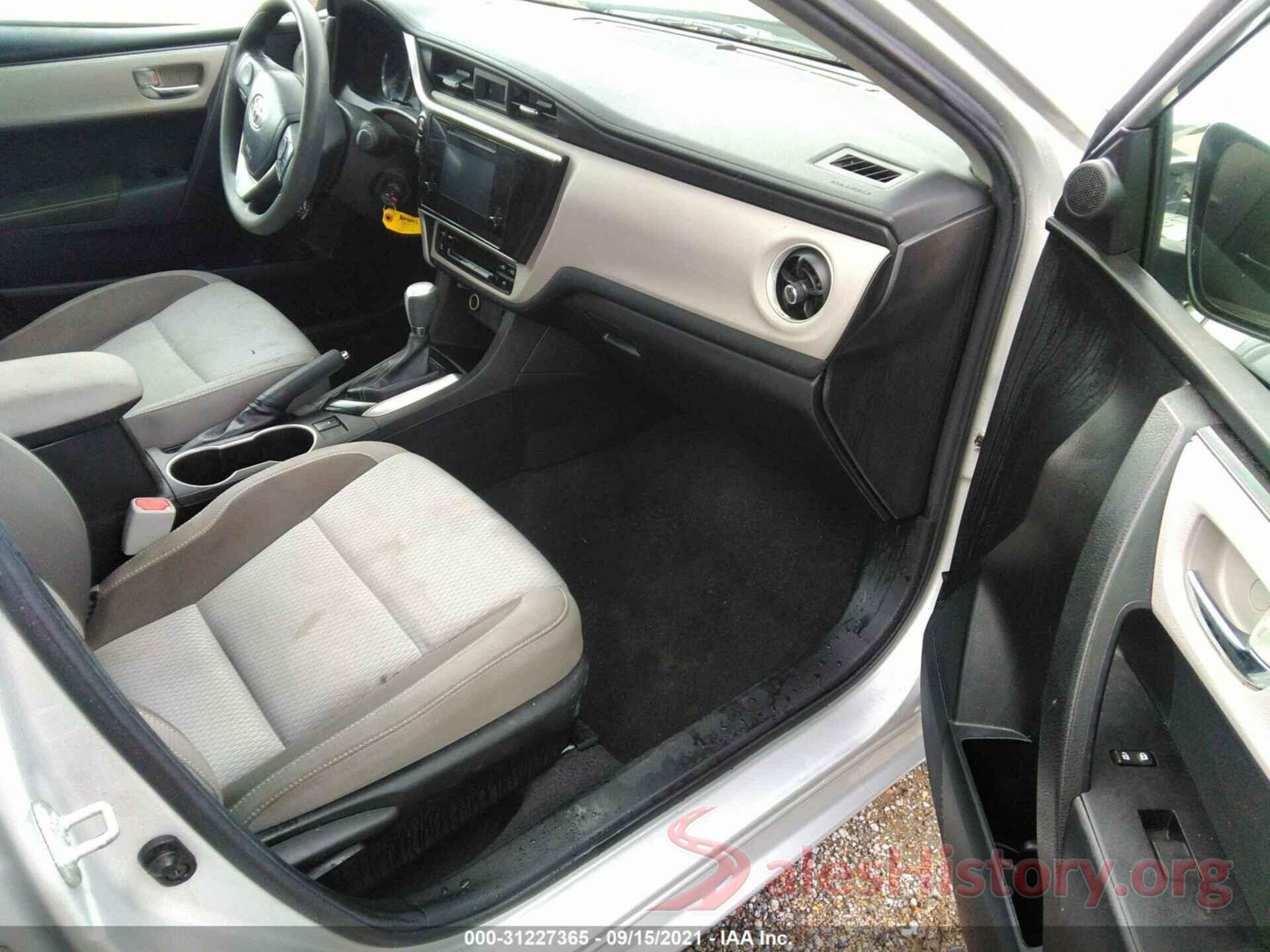 5YFBURHE4KP895261 2019 TOYOTA COROLLA