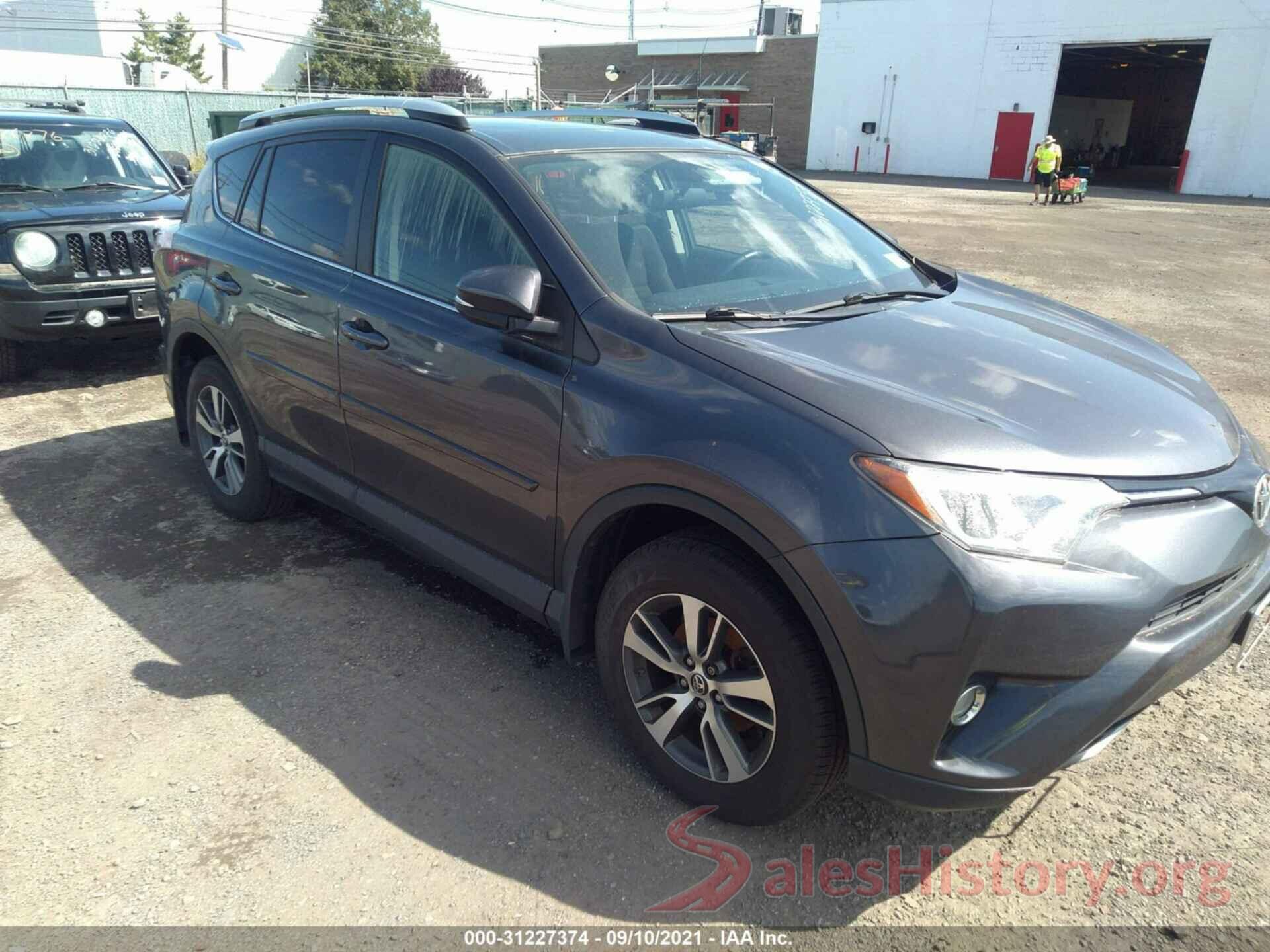 JTMRFREV6GJ070721 2016 TOYOTA RAV4