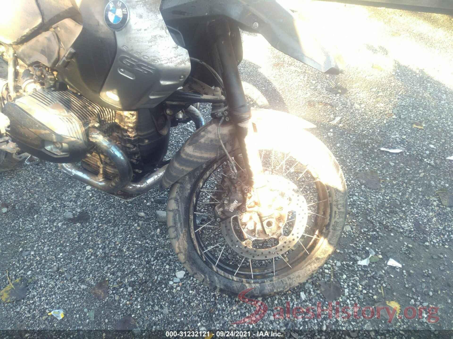 WB1046004CZX52336 2012 BMW R1200