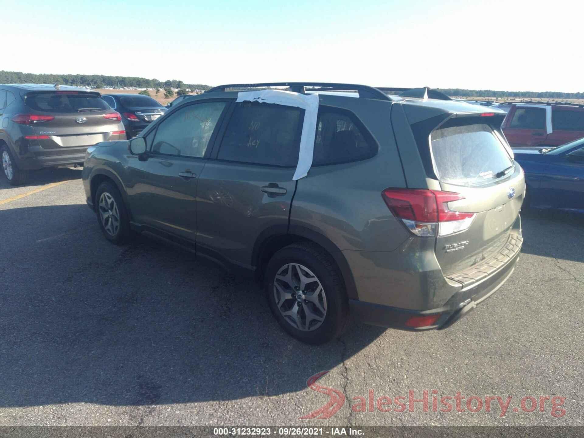 JF2SKAJC4MH557231 2021 SUBARU FORESTER