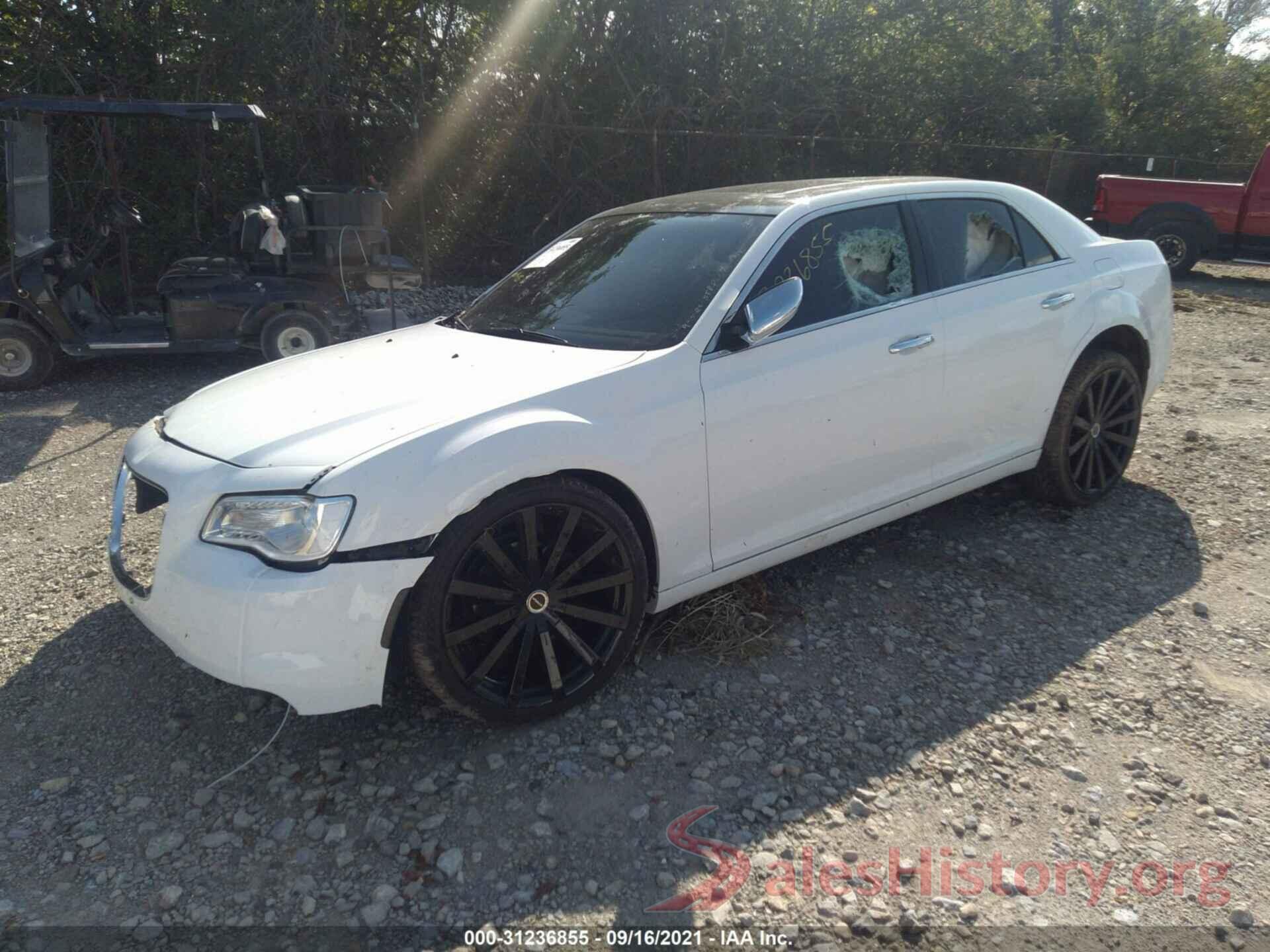 2C3CCAEG2KH559892 2019 CHRYSLER 300