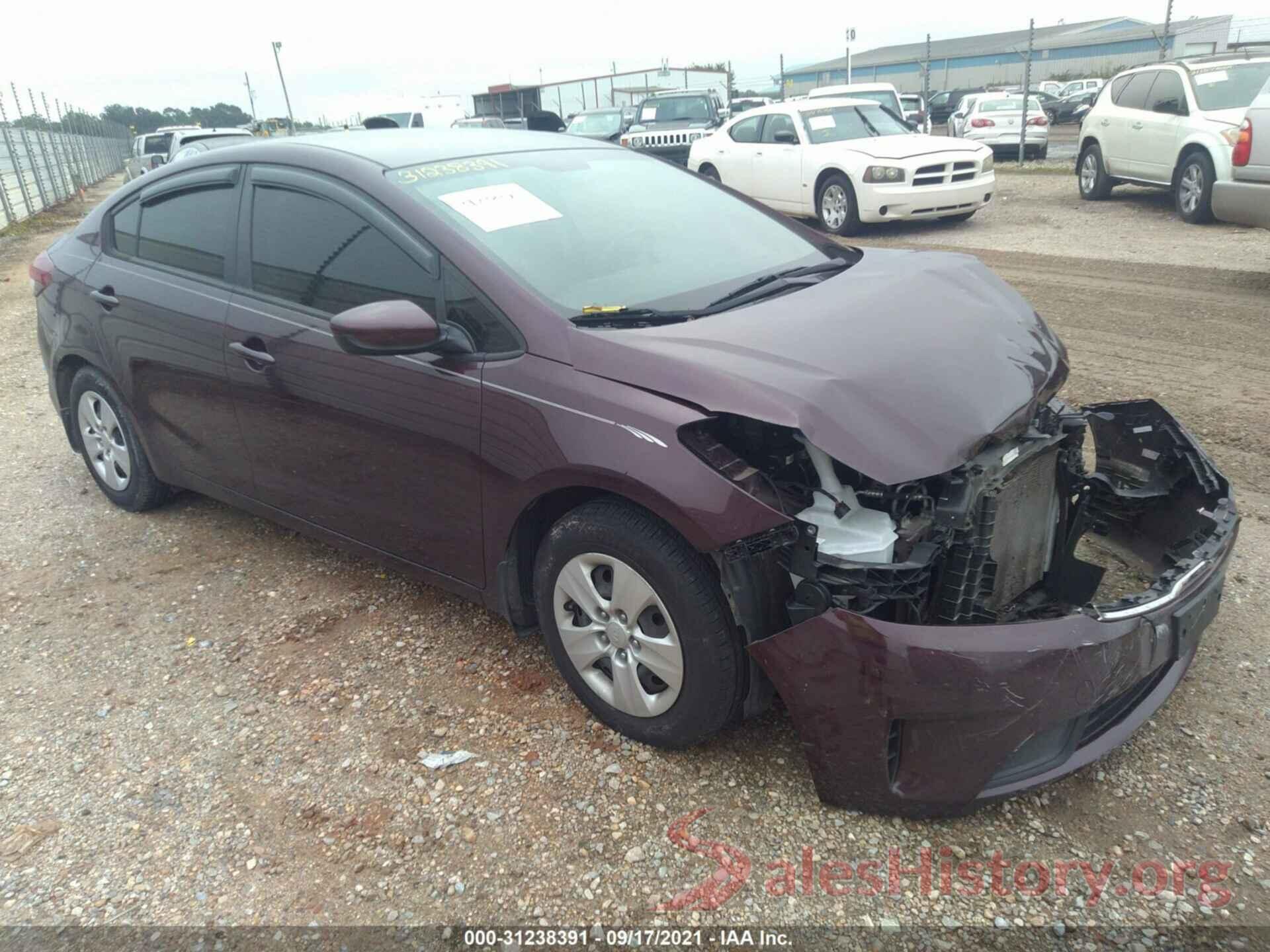 3KPFL4A78JE179739 2018 KIA FORTE