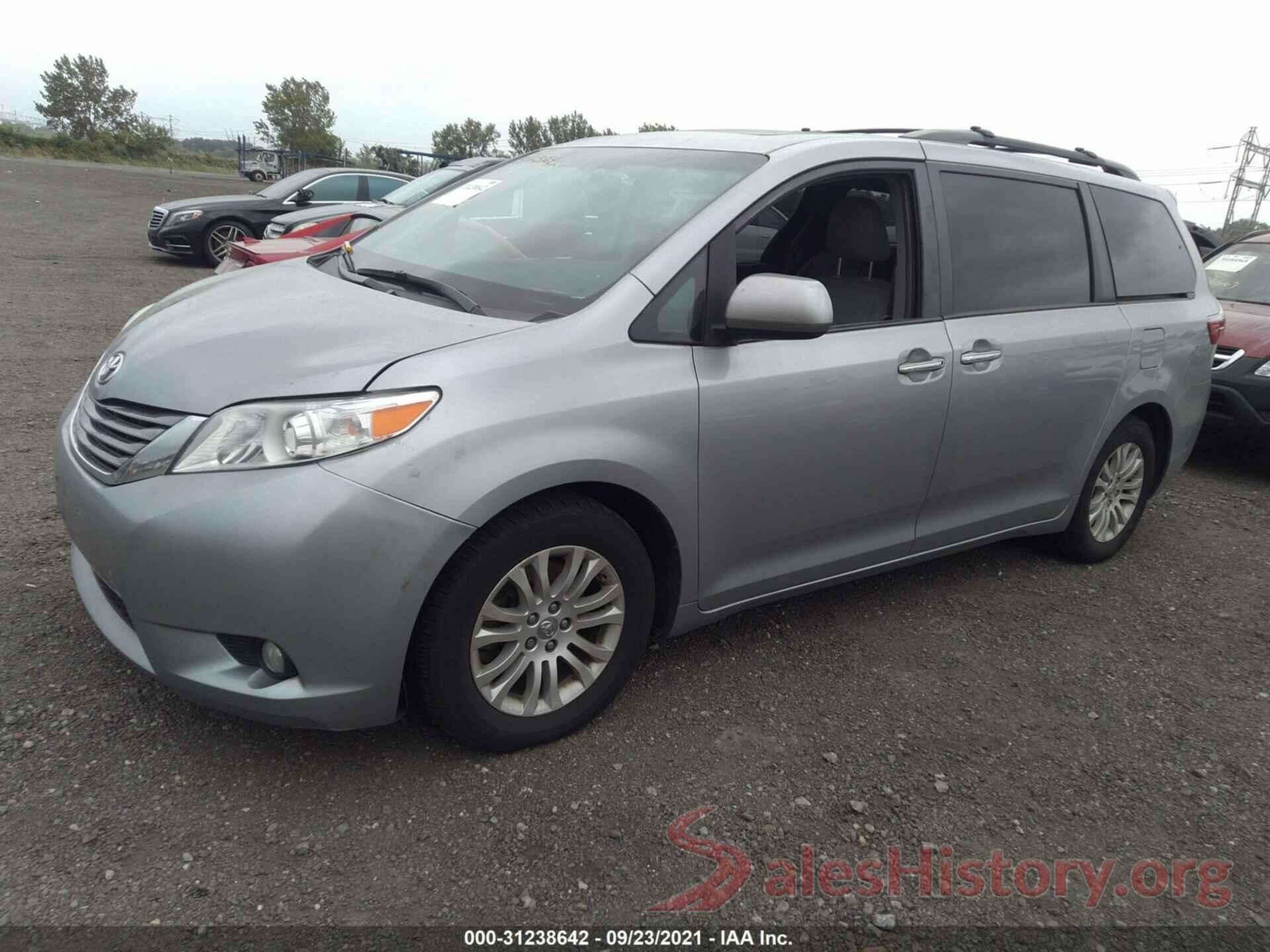 5TDYZ3DC7HS778562 2017 TOYOTA SIENNA