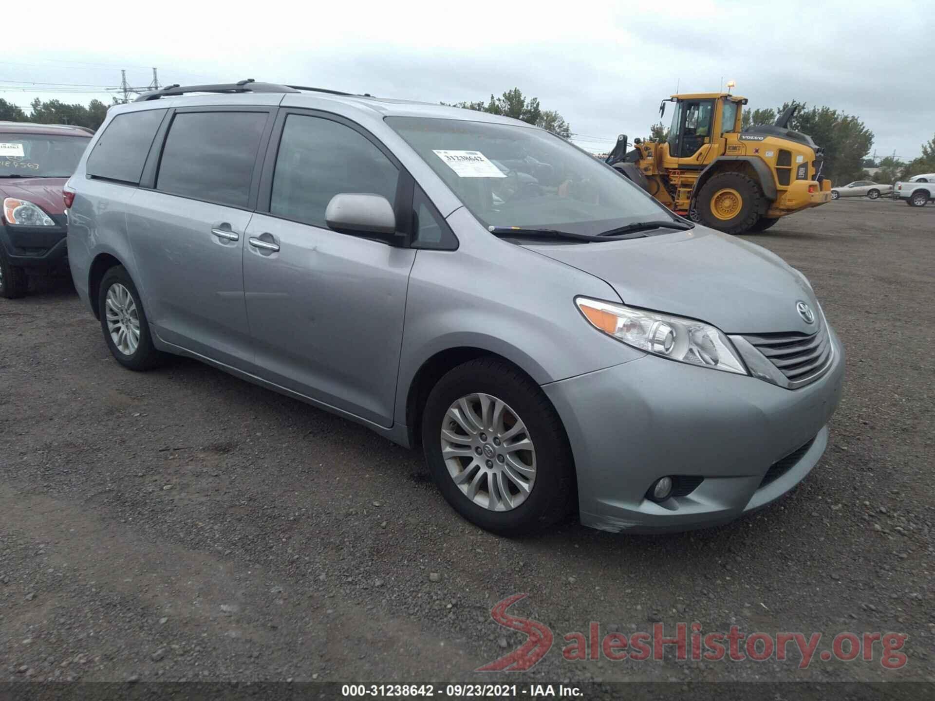 5TDYZ3DC7HS778562 2017 TOYOTA SIENNA