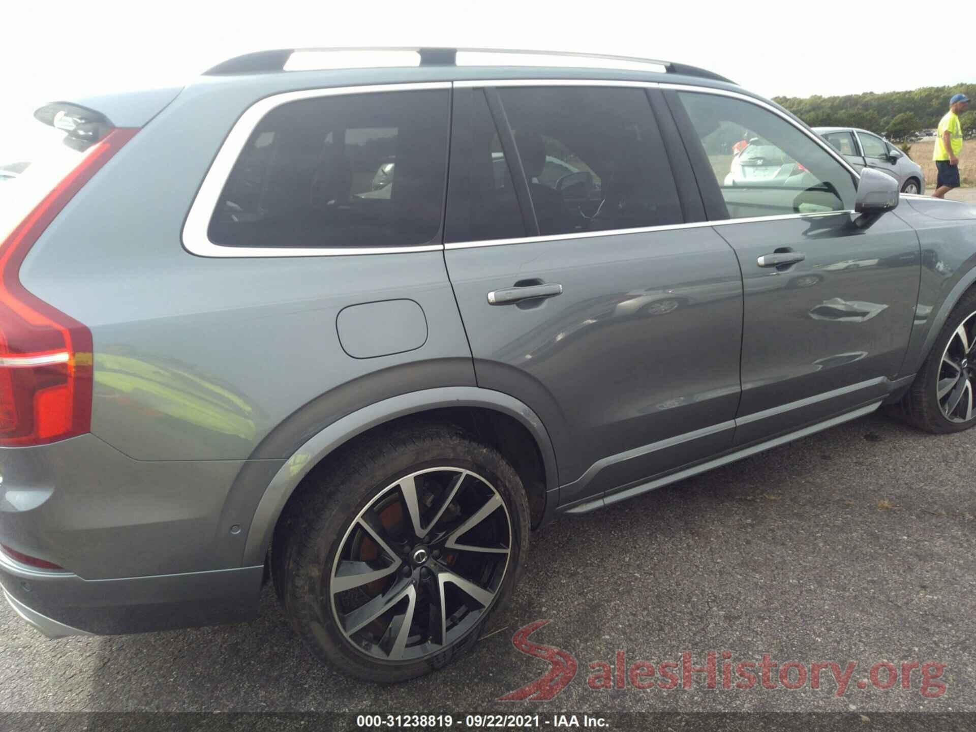 YV4A22PK6J1390662 2018 VOLVO XC90