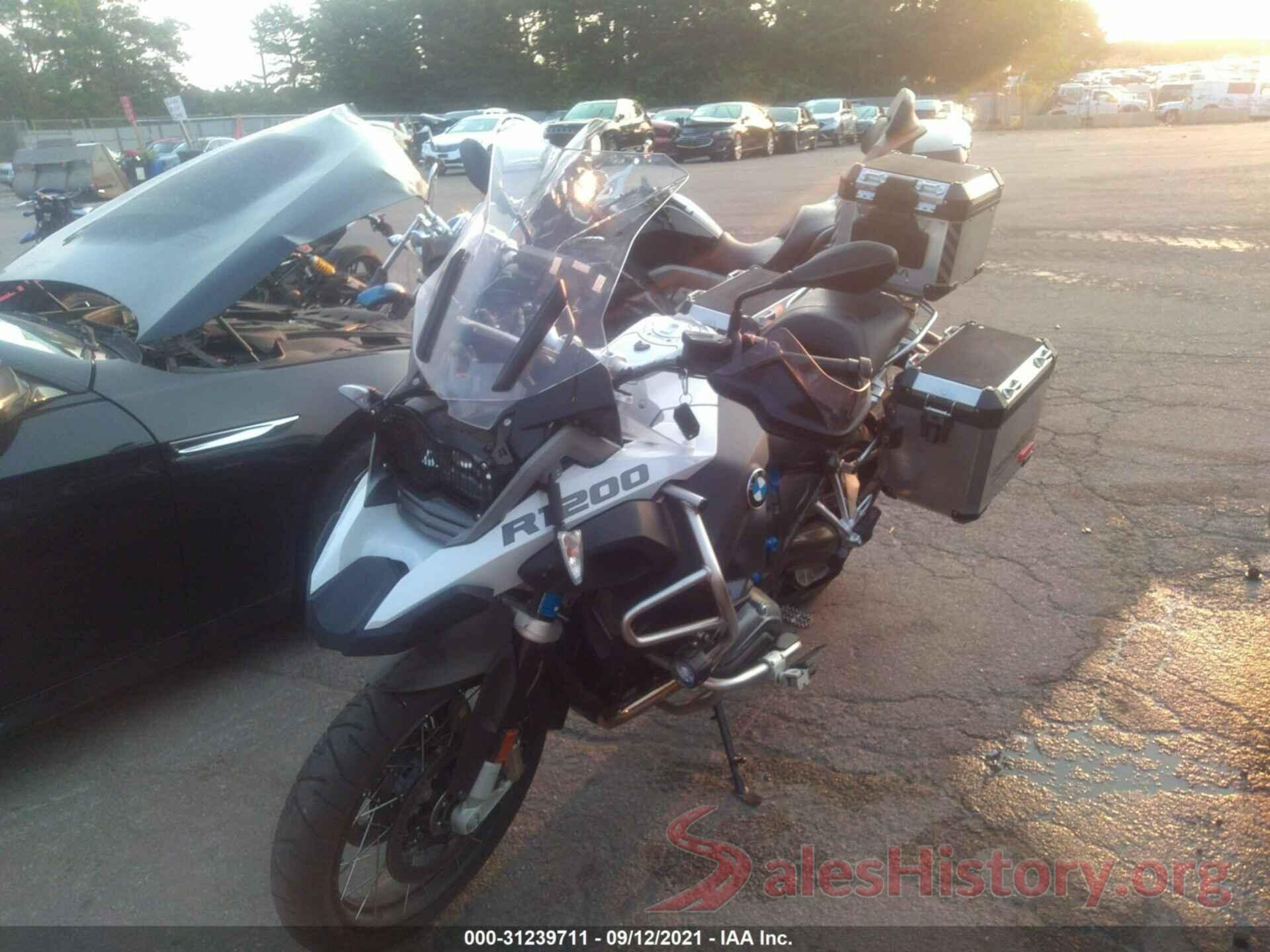 WB10A1203JZ968040 2018 BMW R1200