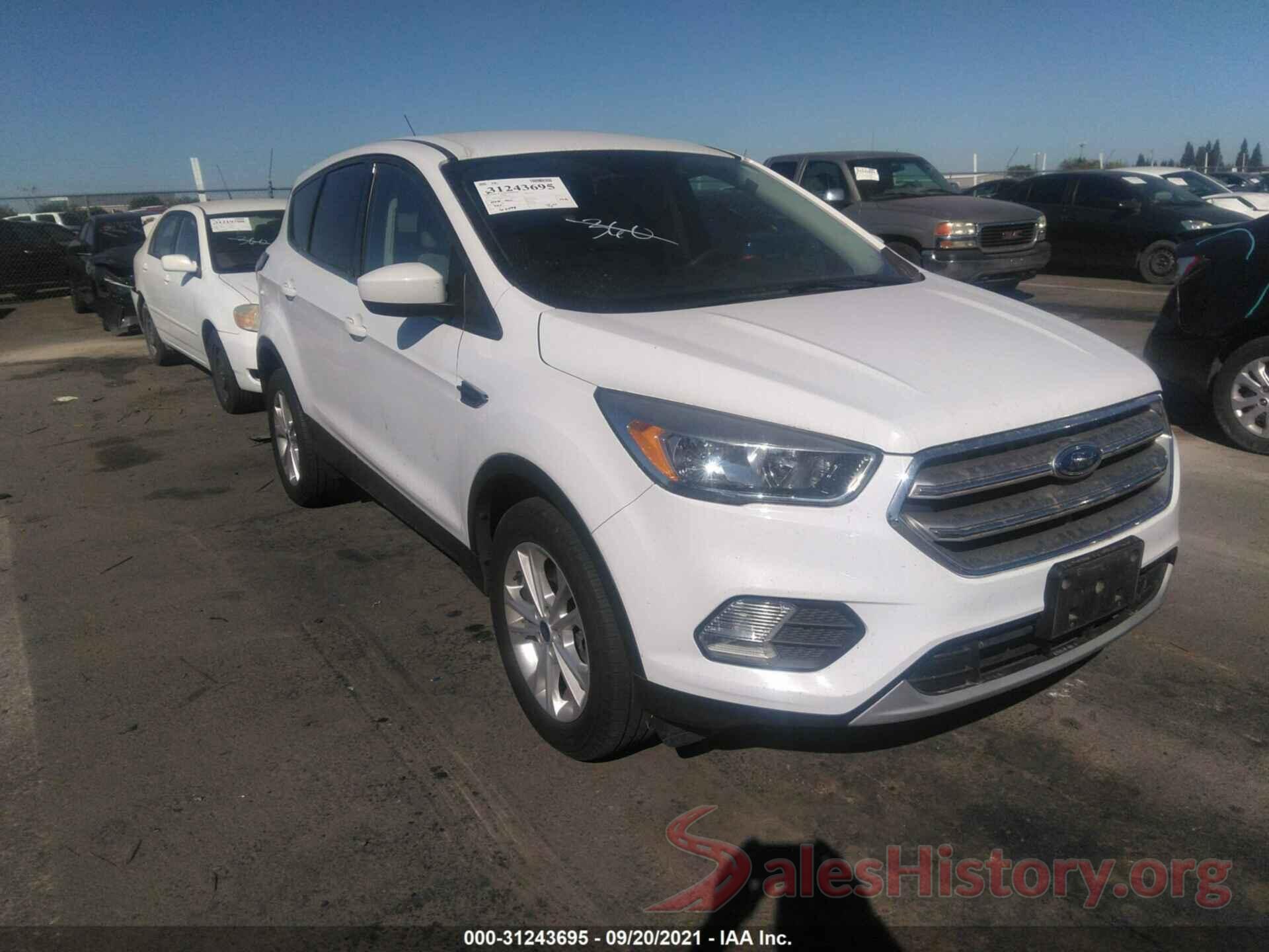 1FMCU9GD1HUB90230 2017 FORD ESCAPE