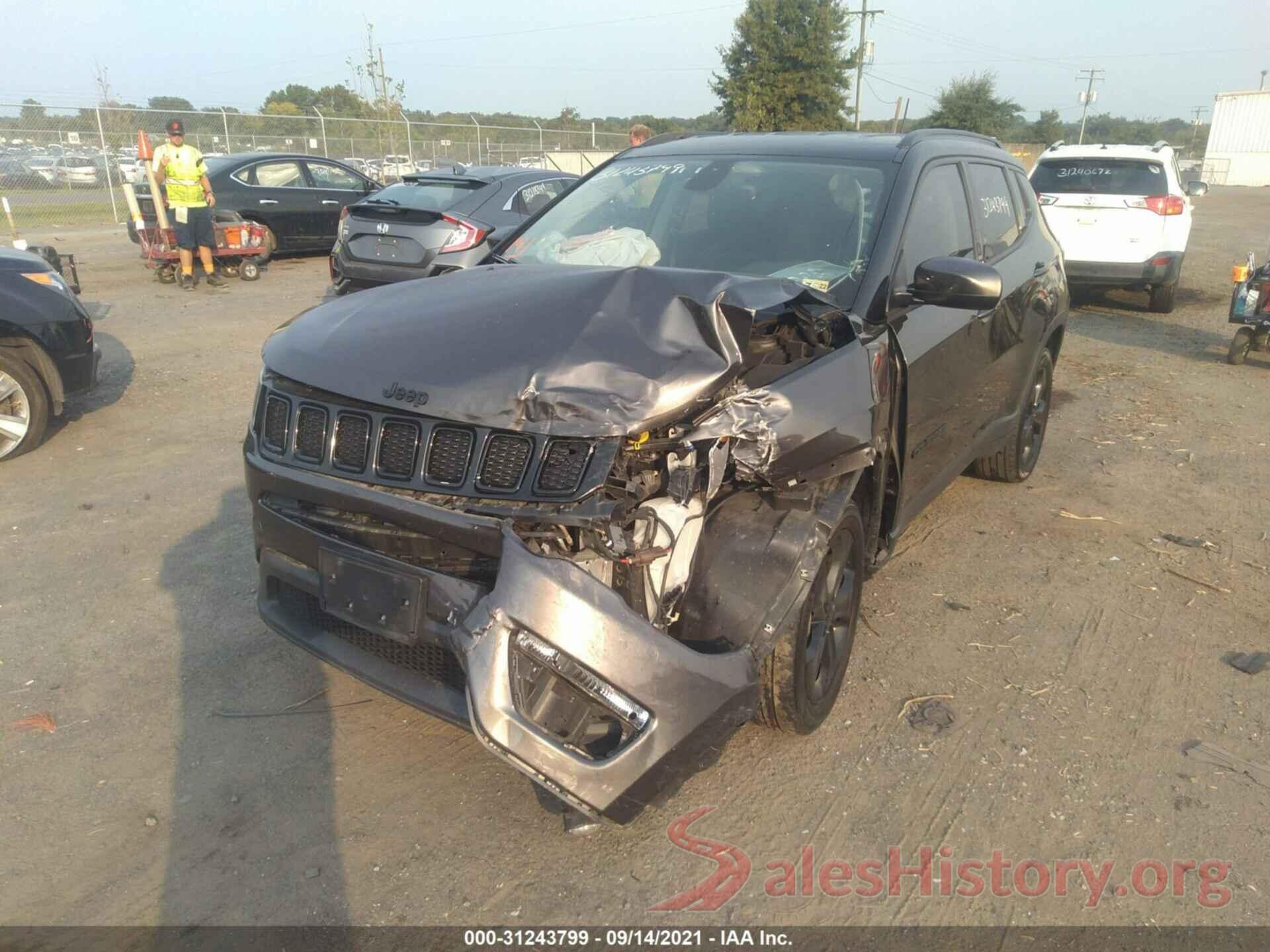 3C4NJDBB2JT299200 2018 JEEP COMPASS