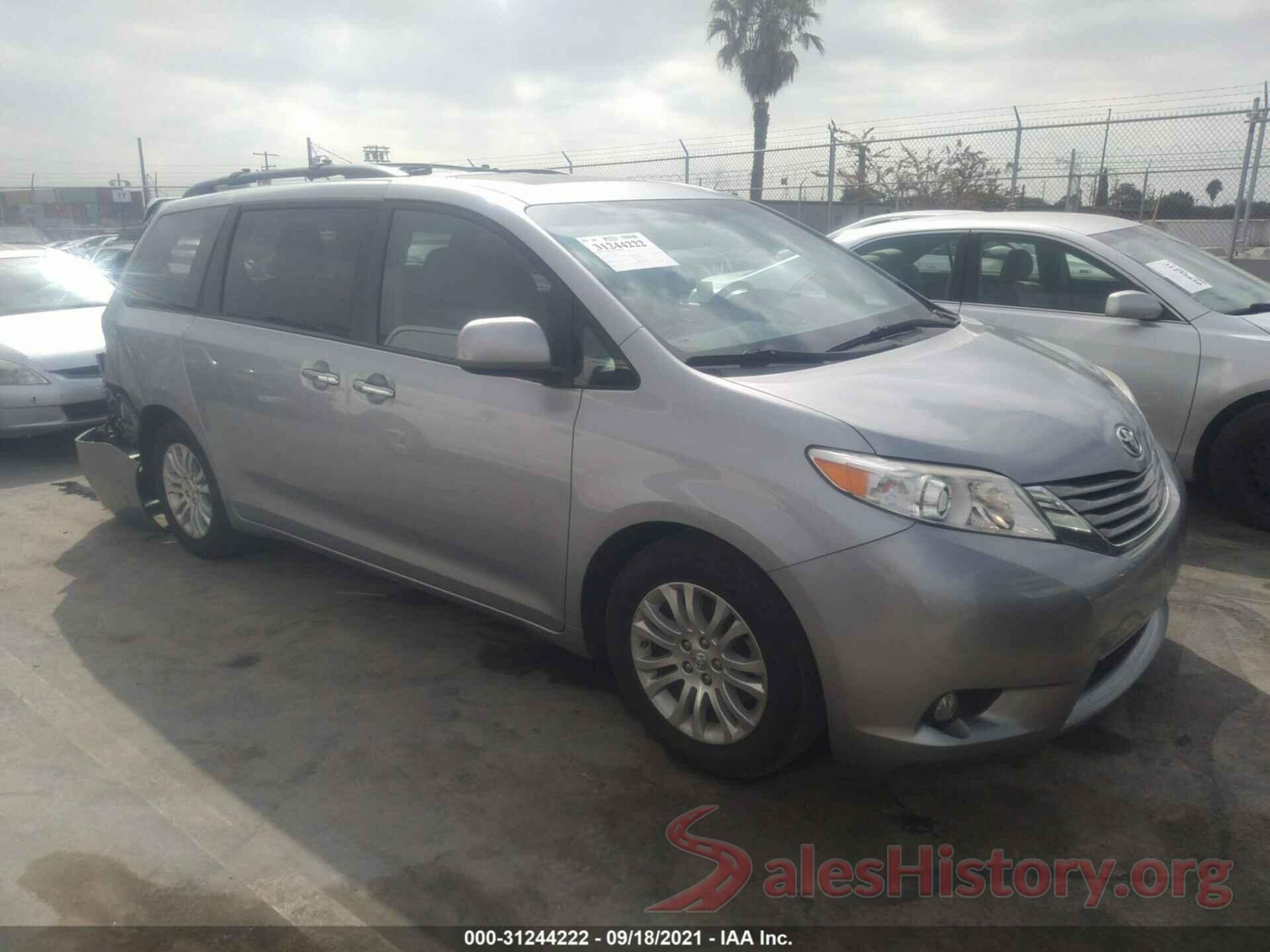 5TDYZ3DC8HS835125 2017 TOYOTA SIENNA