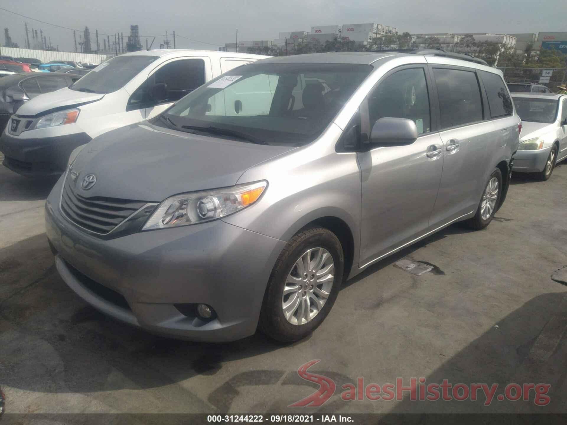 5TDYZ3DC8HS835125 2017 TOYOTA SIENNA