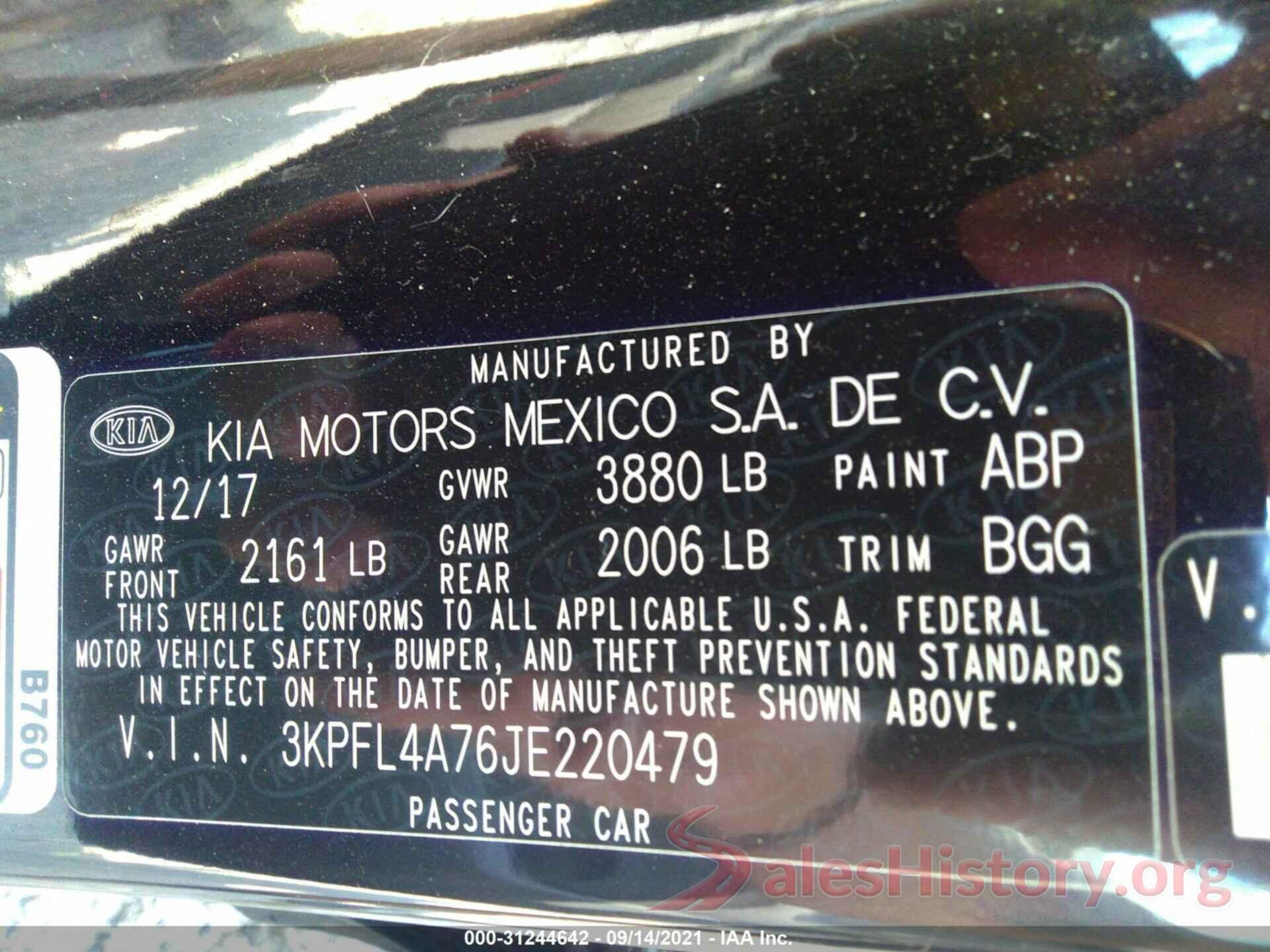 3KPFL4A76JE220479 2018 KIA FORTE