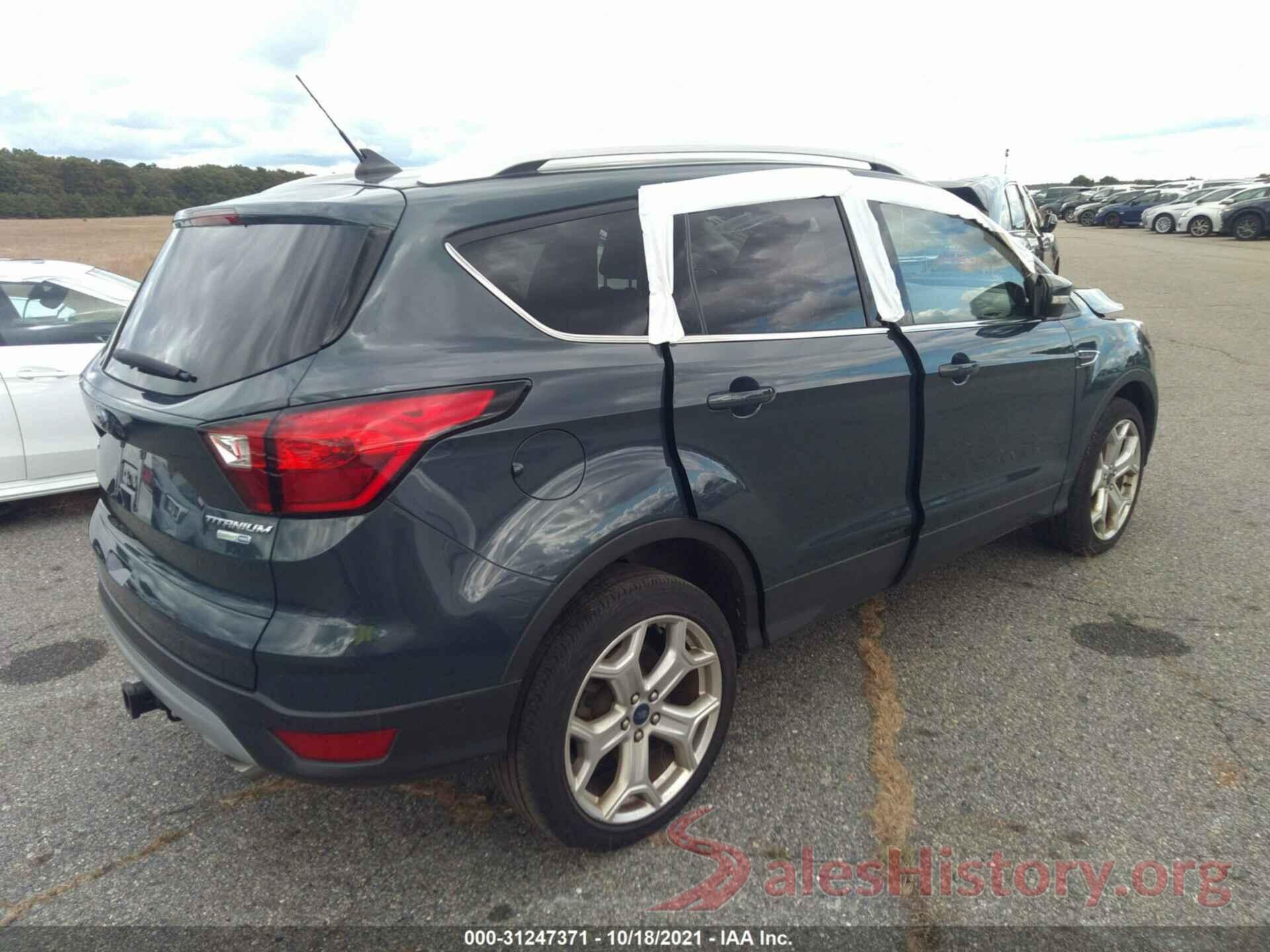 1FMCU9J95KUA37698 2019 FORD ESCAPE