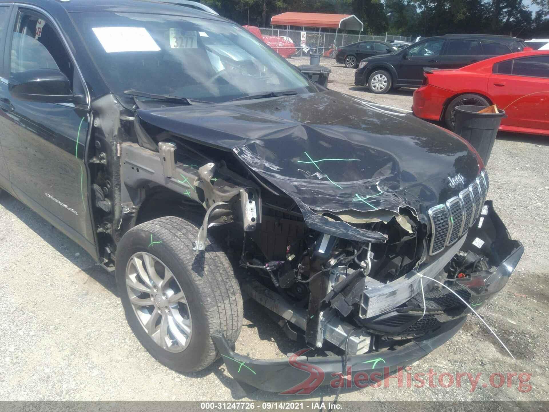 1C4PJLCB7KD357682 2019 JEEP CHEROKEE