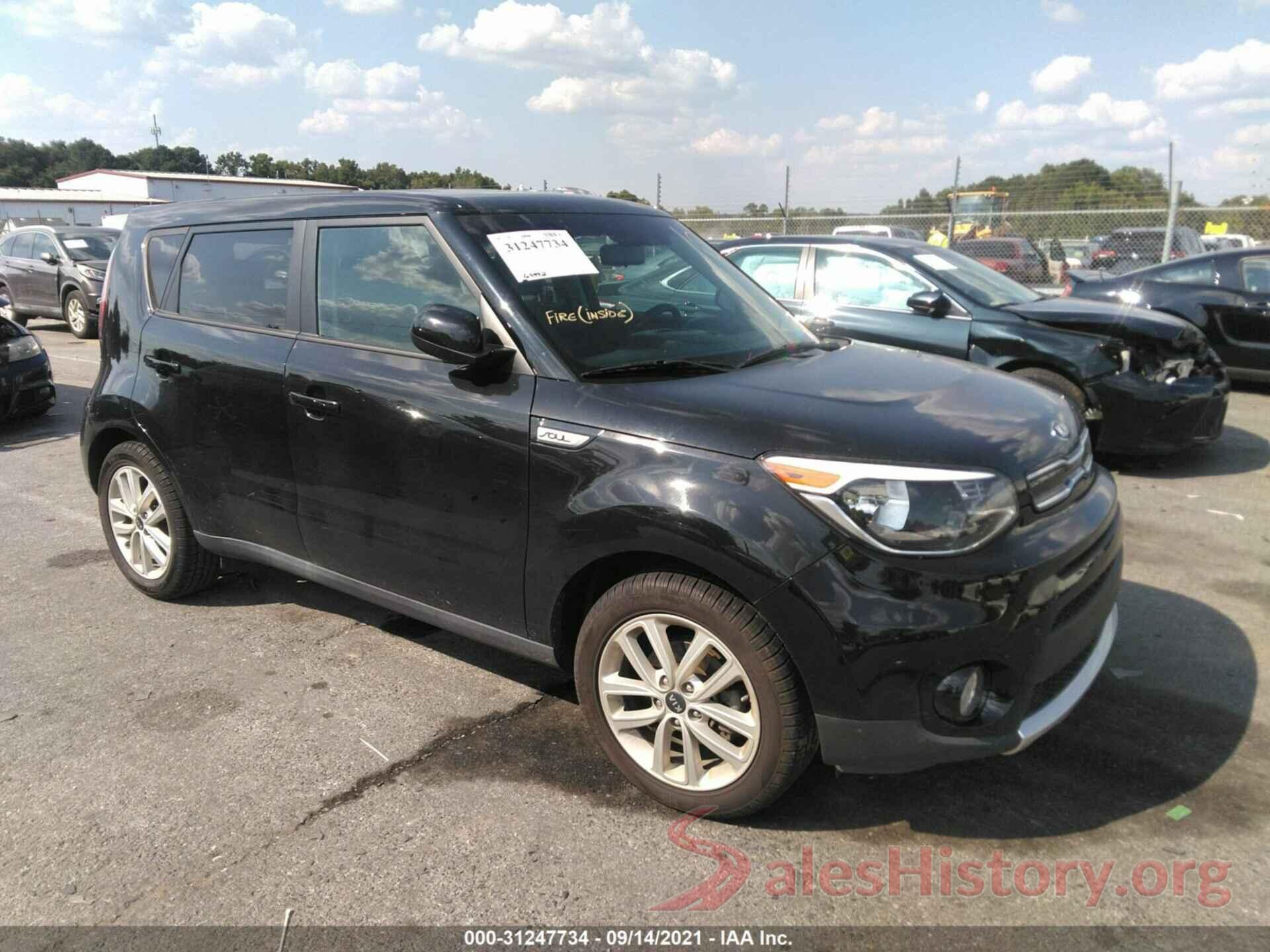 KNDJP3A51J7898225 2018 KIA SOUL