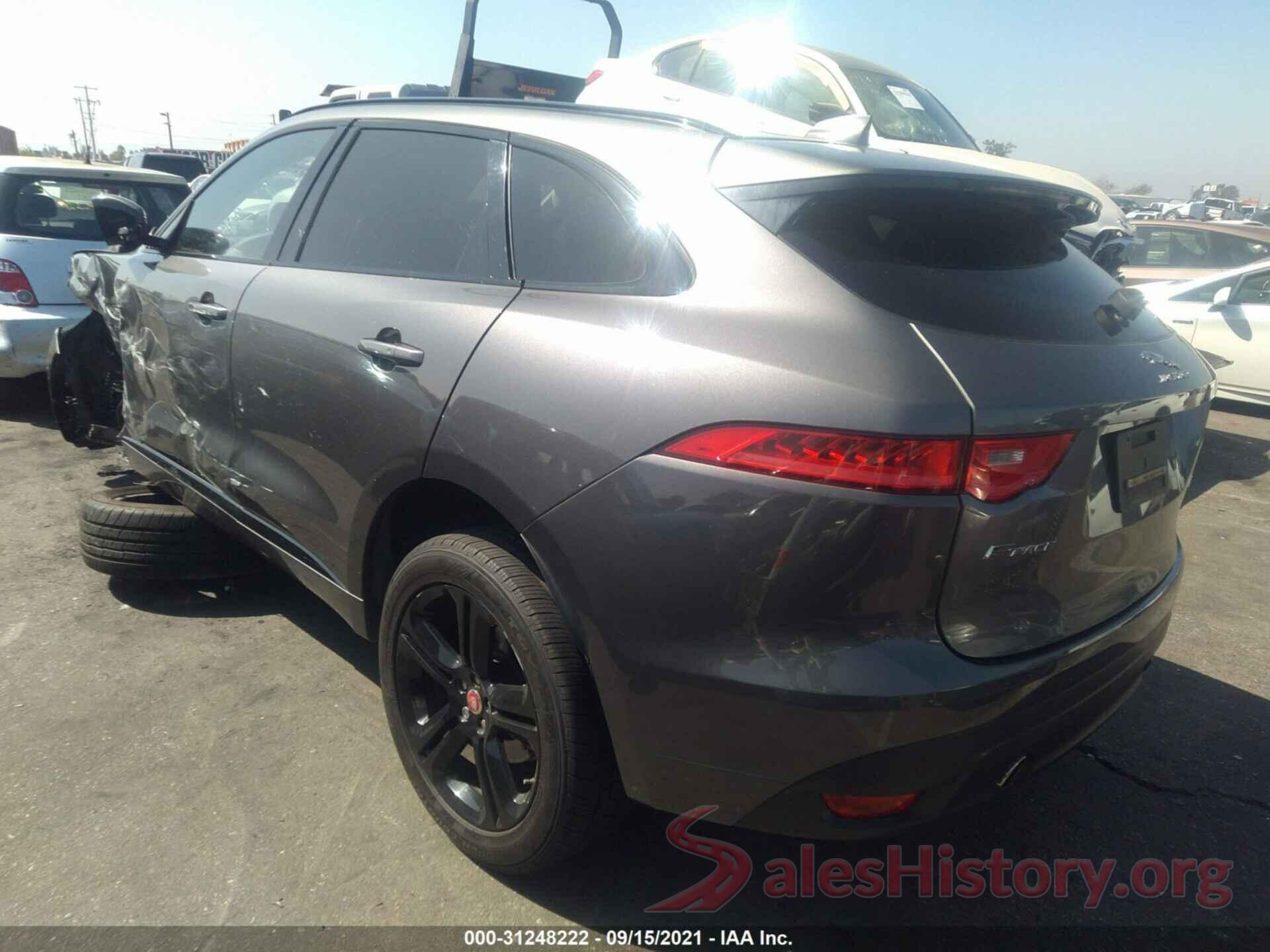 SADCL2BV6HA886019 2017 JAGUAR F-PACE