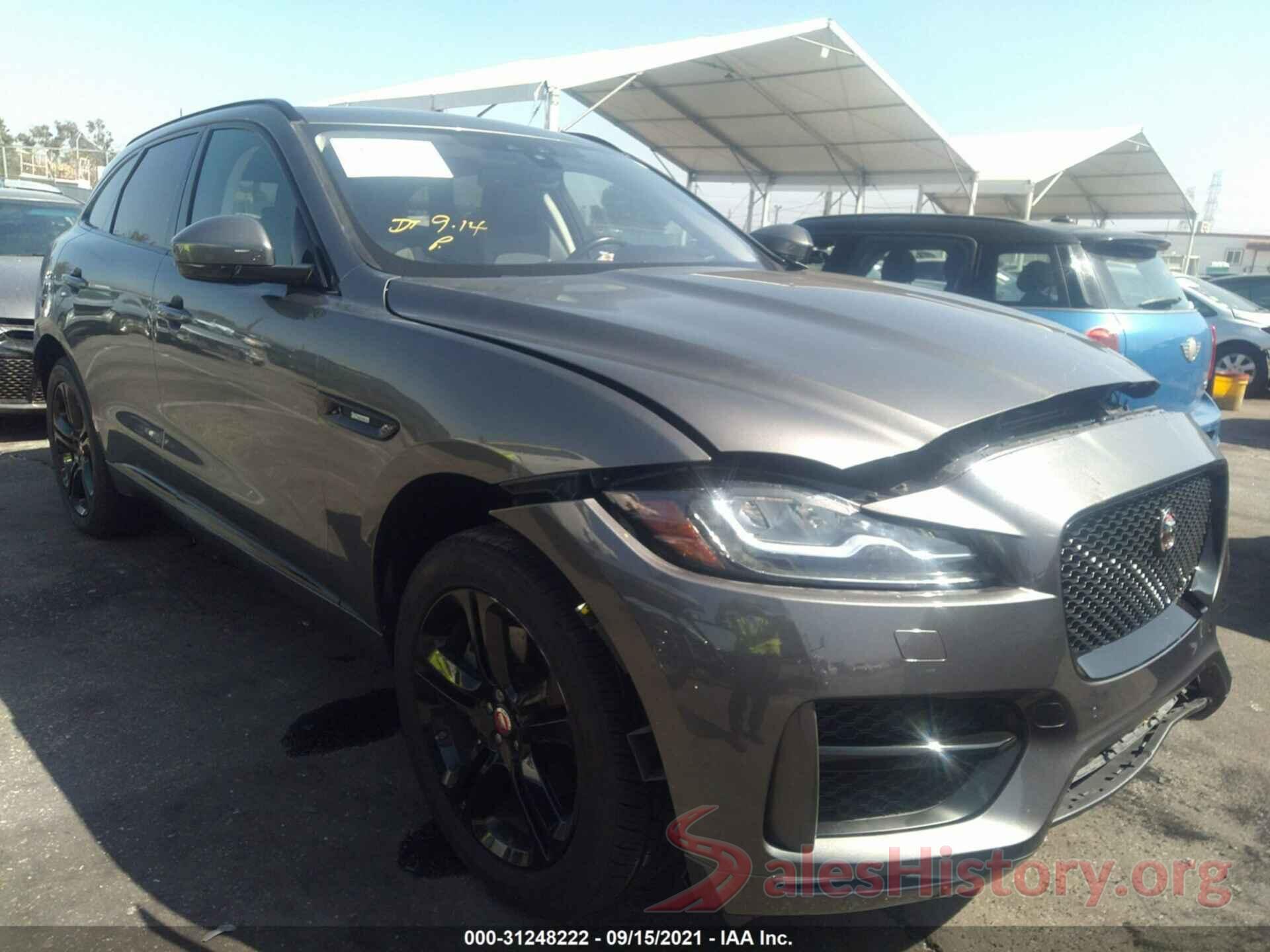 SADCL2BV6HA886019 2017 JAGUAR F-PACE