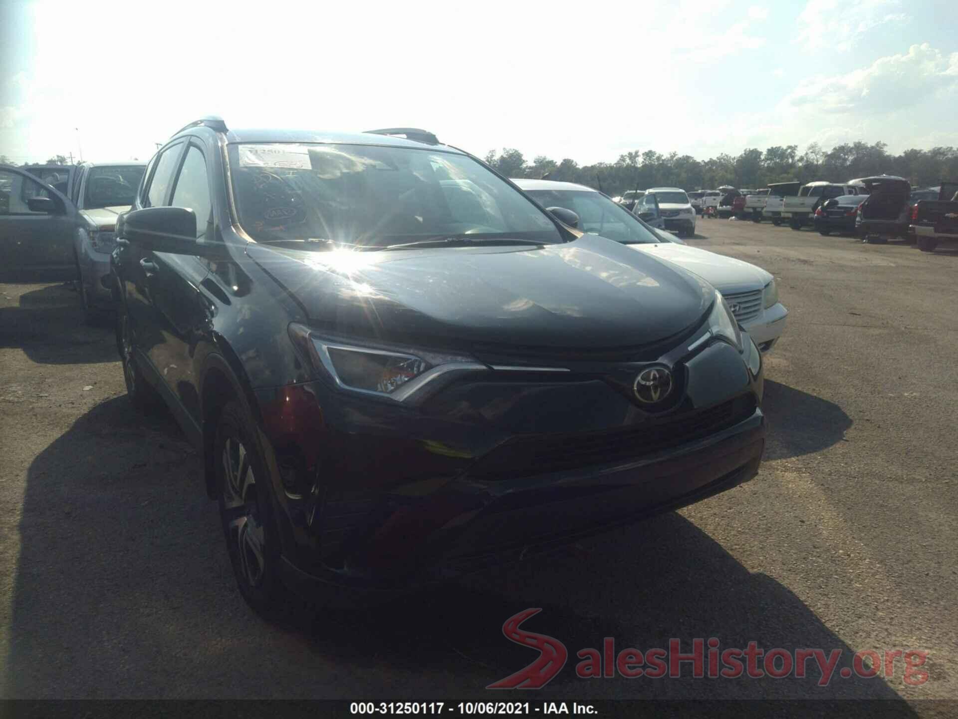 2T3ZFREV5JW455700 2018 TOYOTA RAV4