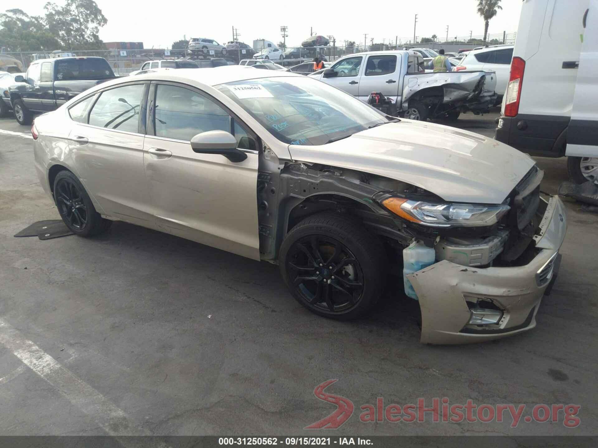 3FA6P0HD2KR152089 2019 FORD FUSION