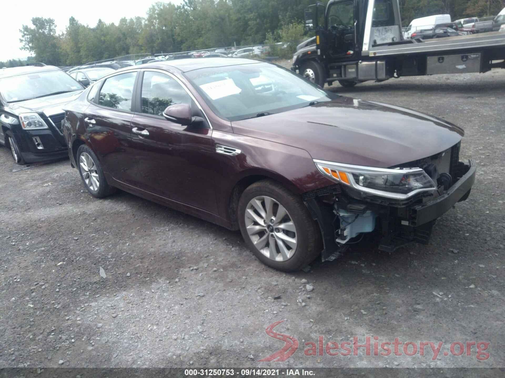 5XXGT4L33JG267300 2018 KIA OPTIMA