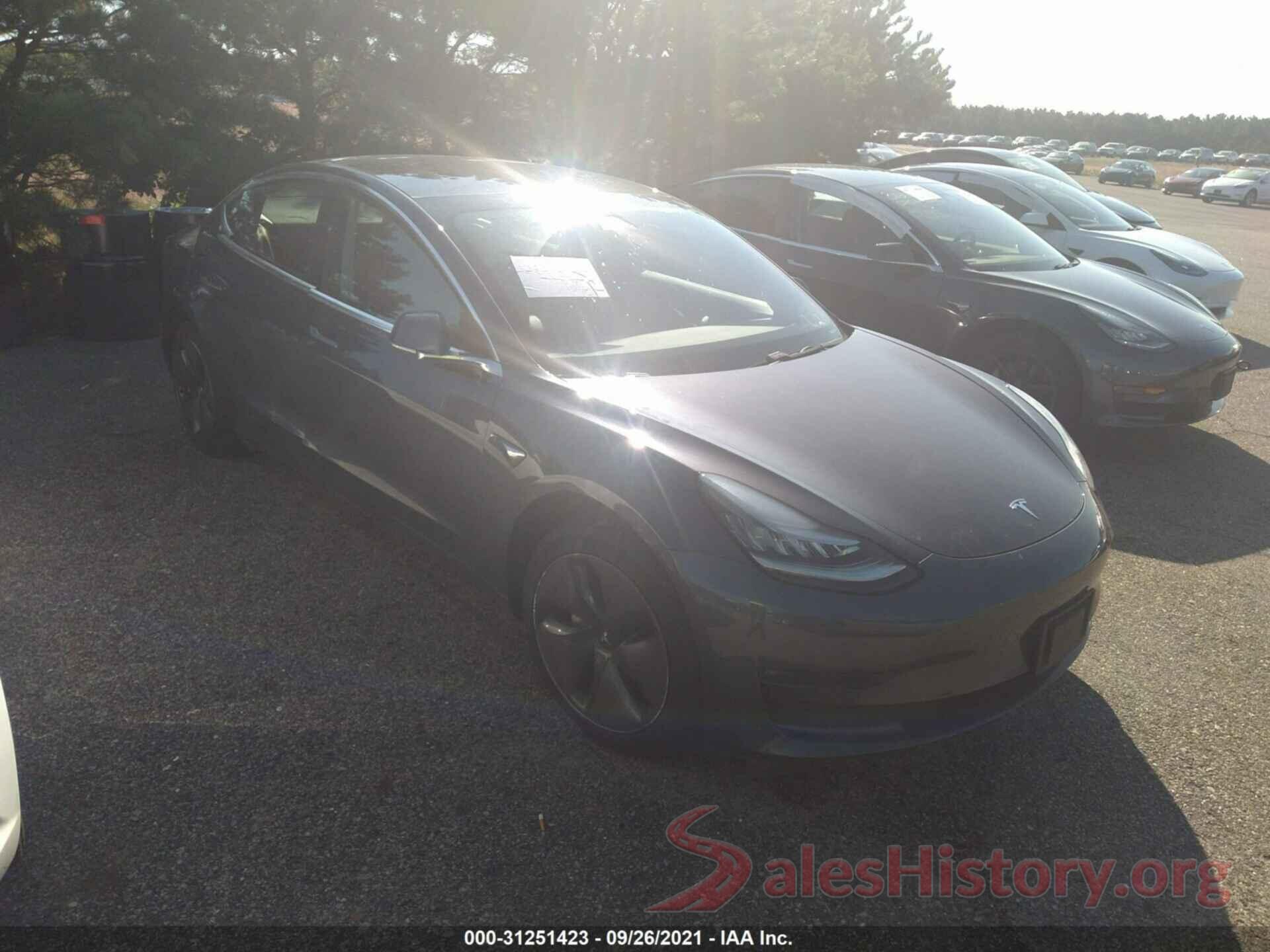 5YJ3E1EBXKF386221 2019 TESLA MODEL 3