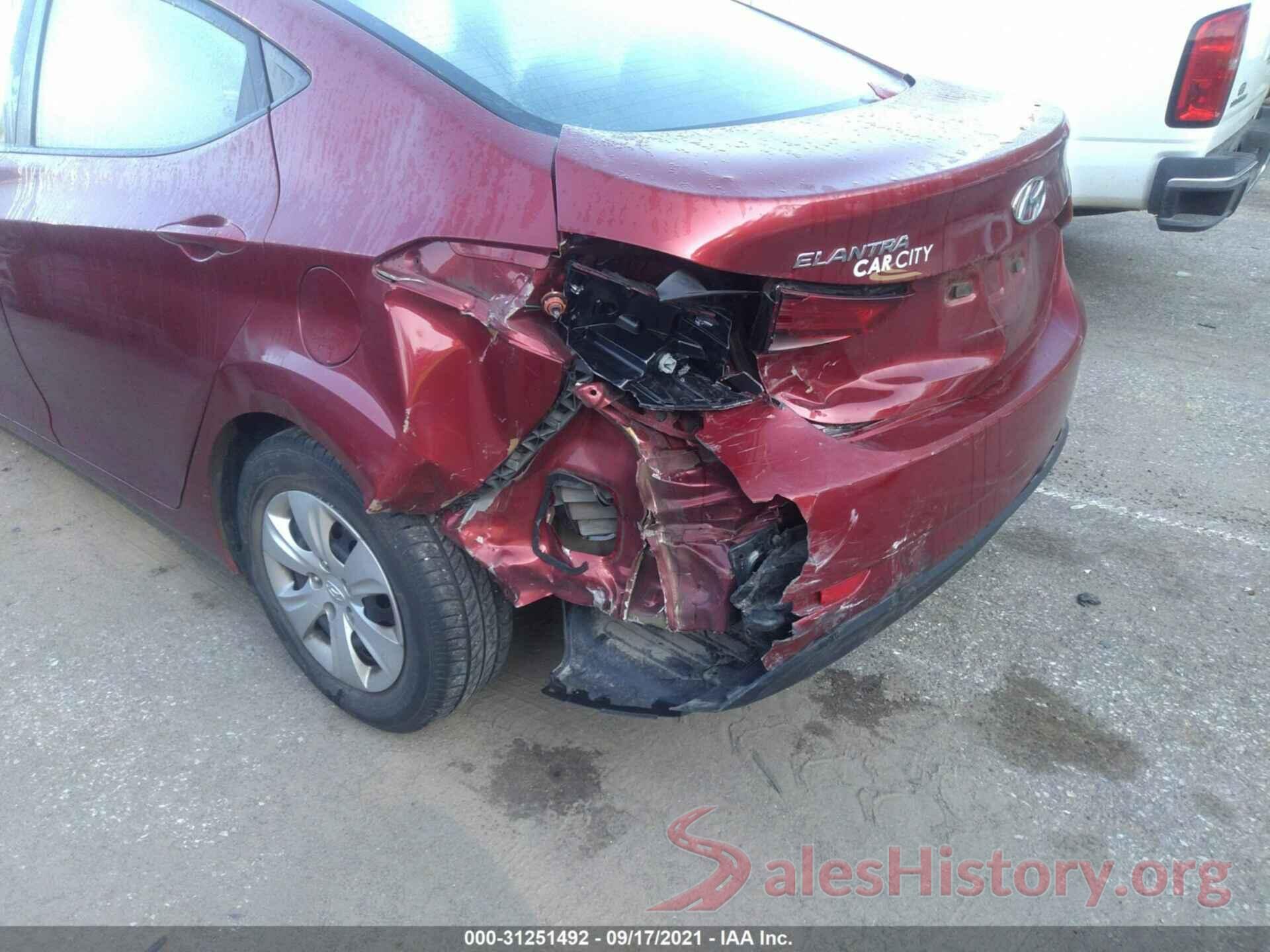 5NPDH4AE0GH734842 2016 HYUNDAI ELANTRA