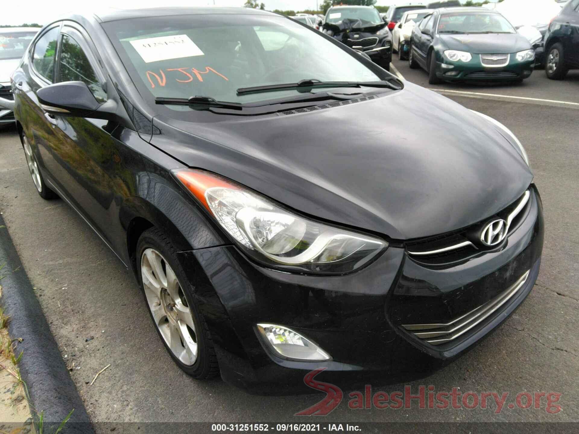 KMHDH4AE8DU640494 2013 HYUNDAI ELANTRA