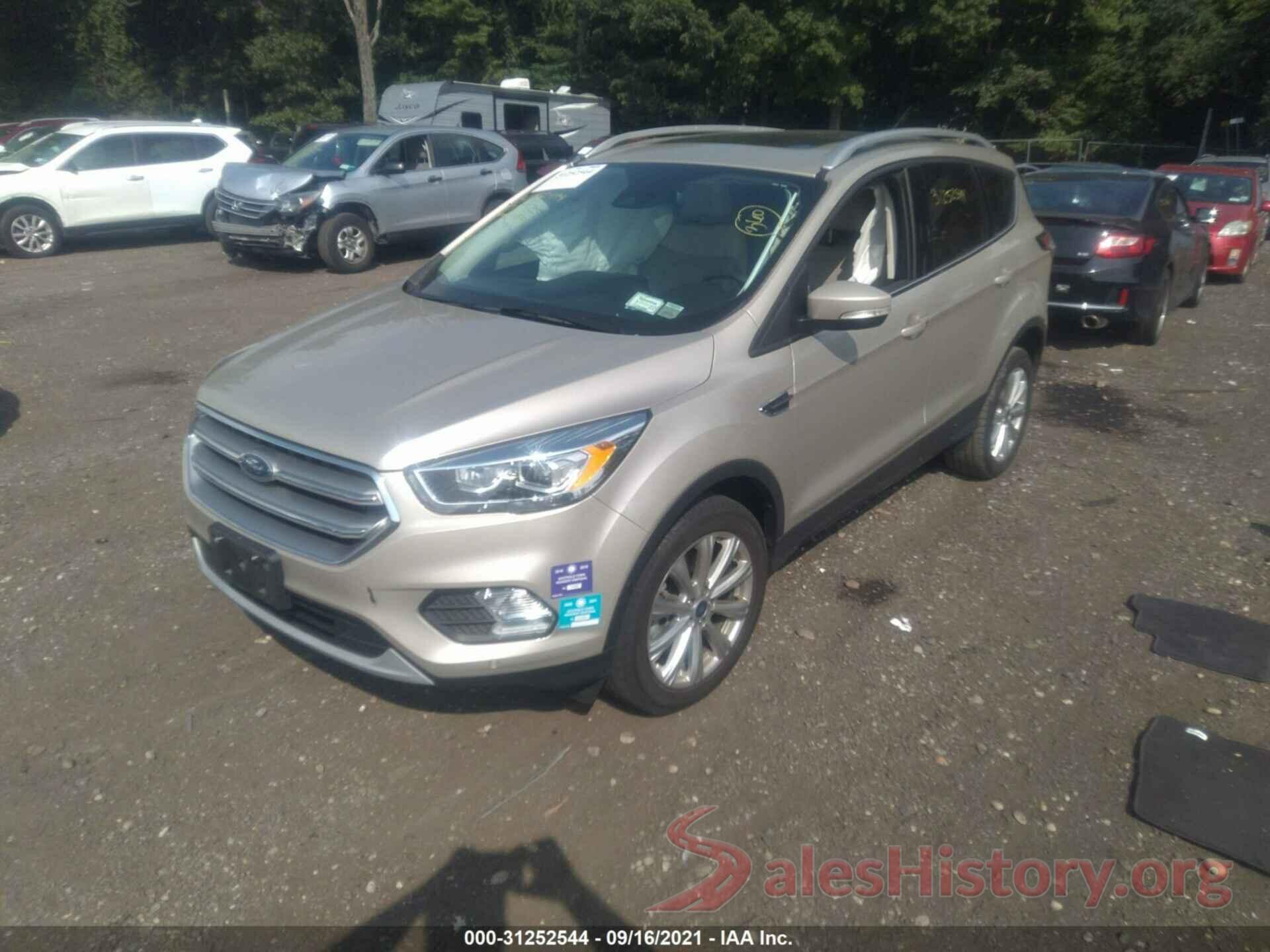 1FMCU9J91HUD33388 2017 FORD ESCAPE