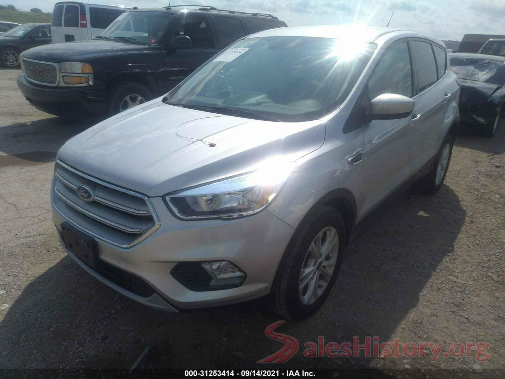 1FMCU9GD9KUB04119 2019 FORD ESCAPE